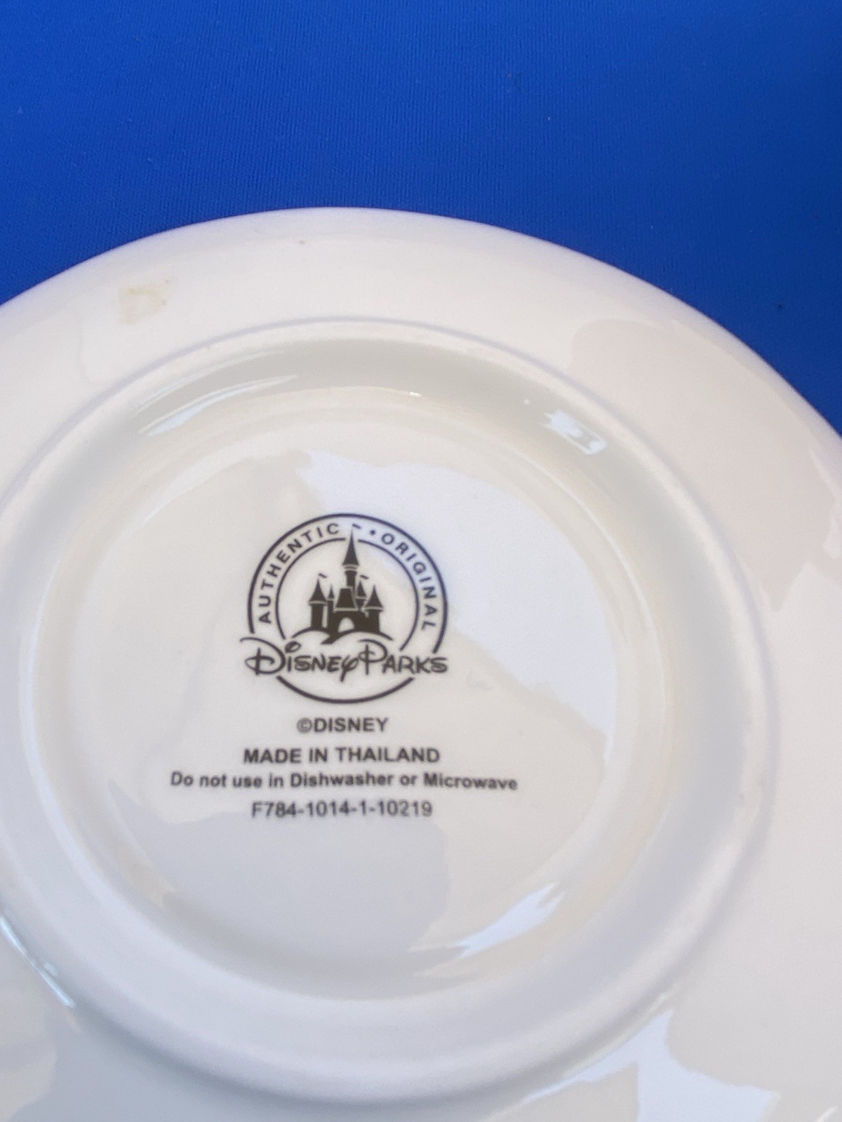 ALICE IN WONDERLAND Tea Cup & Saucer Set Disneyland Excellent Cond. L@@k L@@K!!