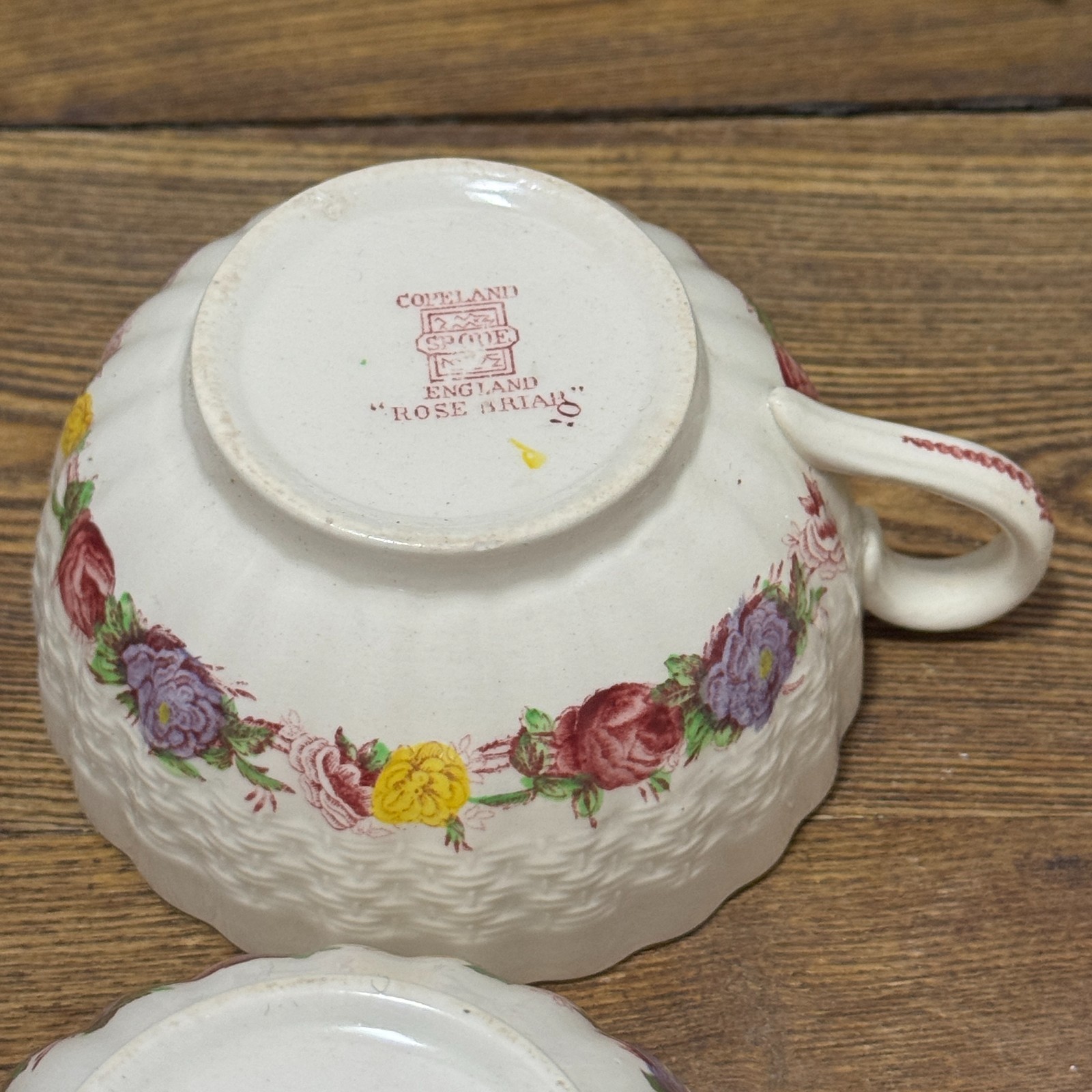 4 Copeland Spode Rose Briar Chelsea Wicker Porcelain Tea Cups Footed Coffee Set