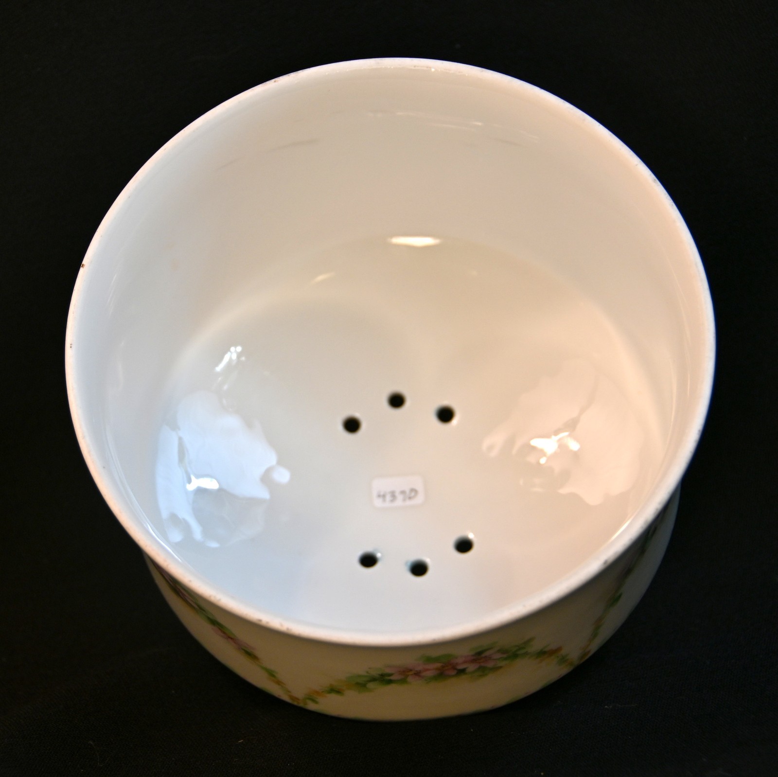 Limoges Latrille Freres Pancake/Crepe Server HandPainted Rose Garlands 1899-1913