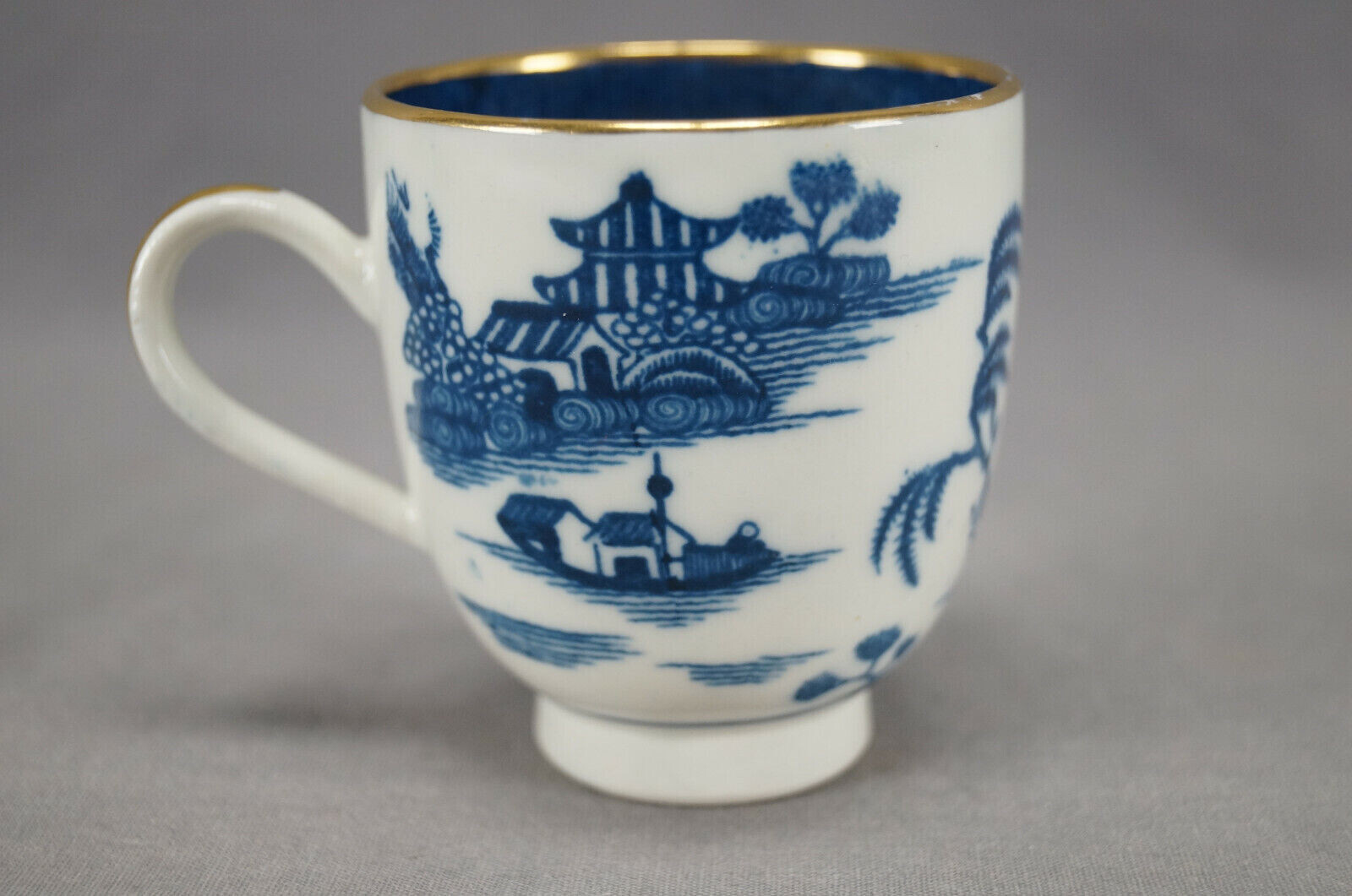 Caughley Nankin Willow Blue White & Gold Porcelain Coffee Cup Circa 1784-1799 D