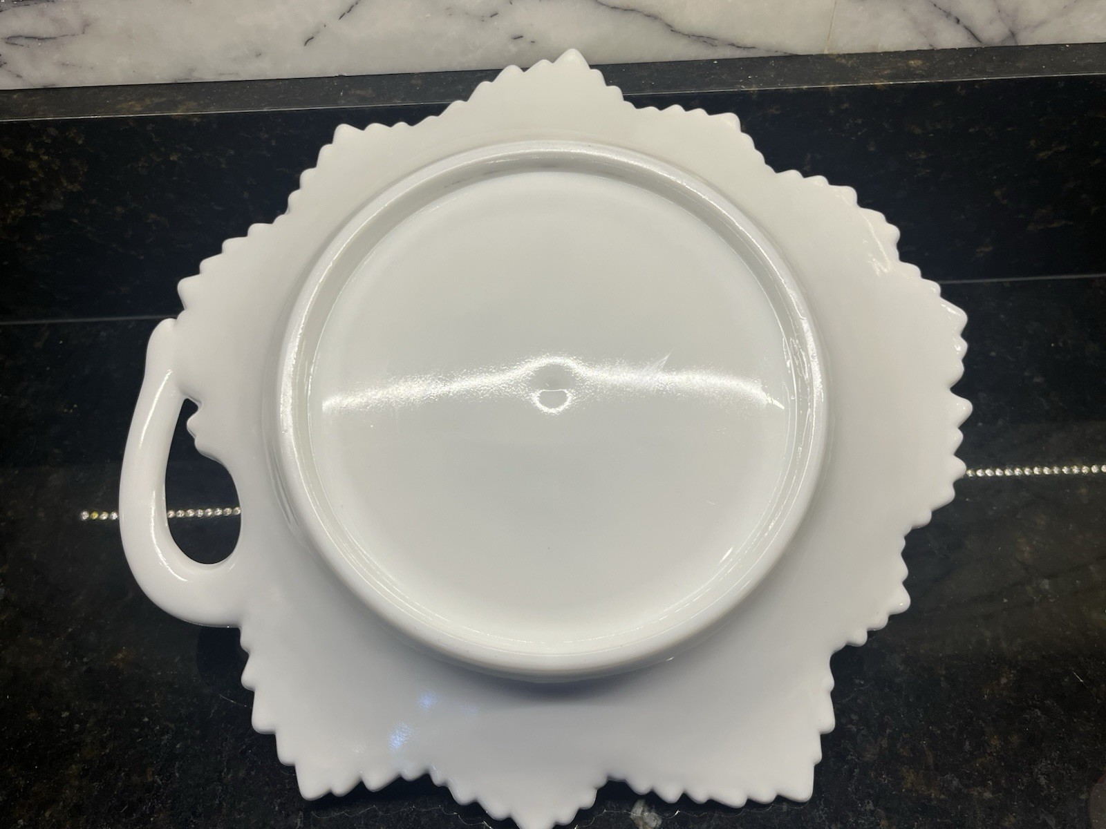 Fenton Embossed Milk Glass Leaf Dish 624 Vintage