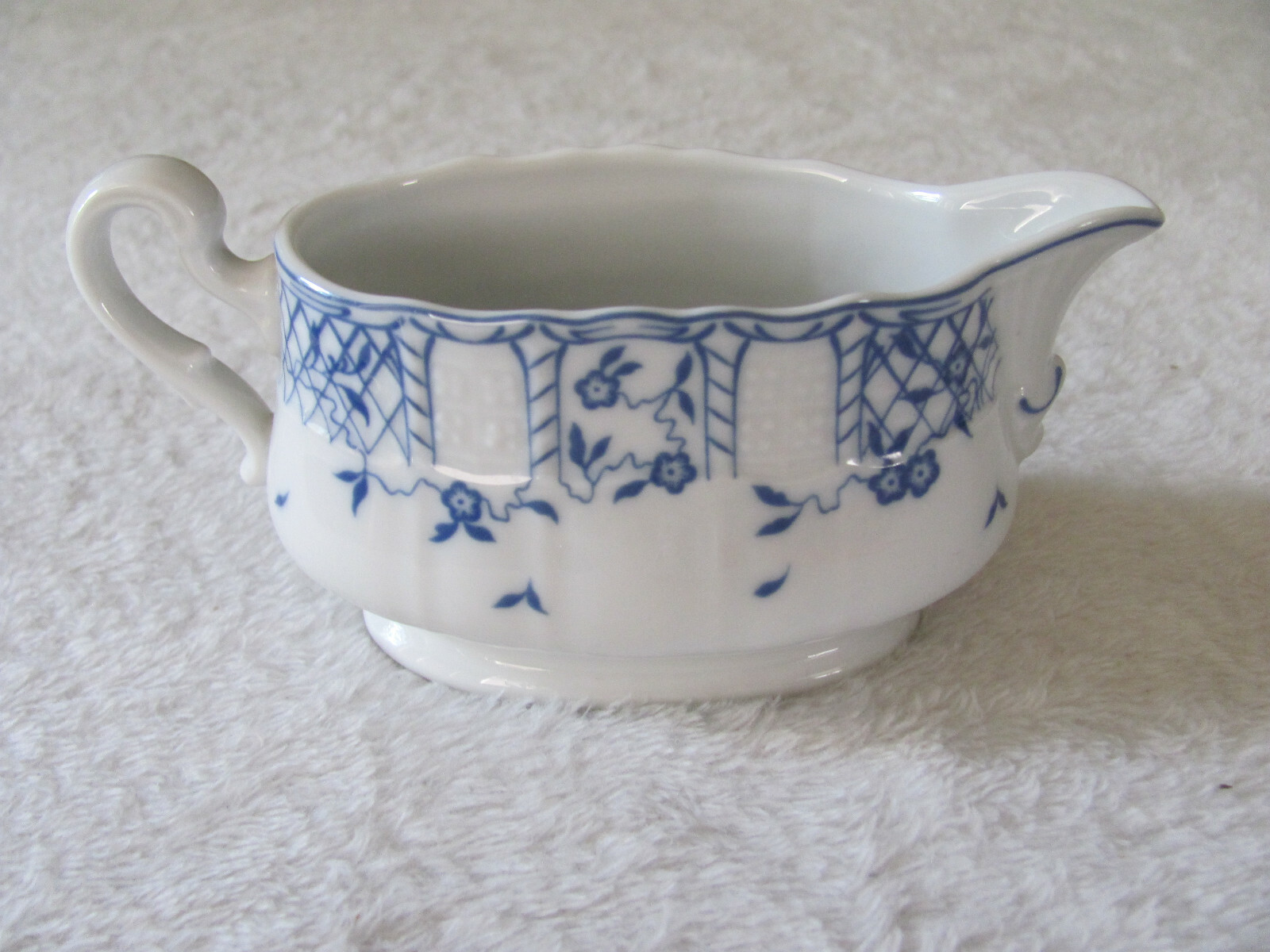 Heinrich Germany – Blue & White – Embossed with Flowers/Leaves – Creamer