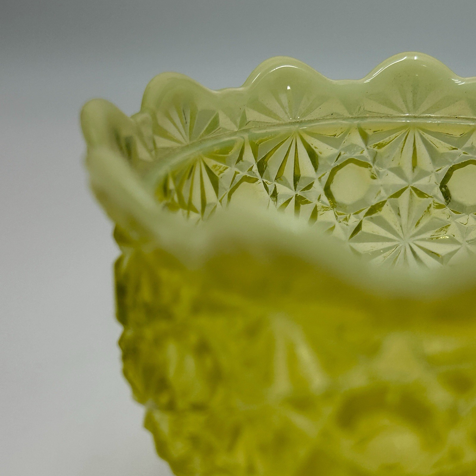 L.G. Wright Fenton Daisy Button Yellow Vaseline Uranium Opalescent Compote VTG