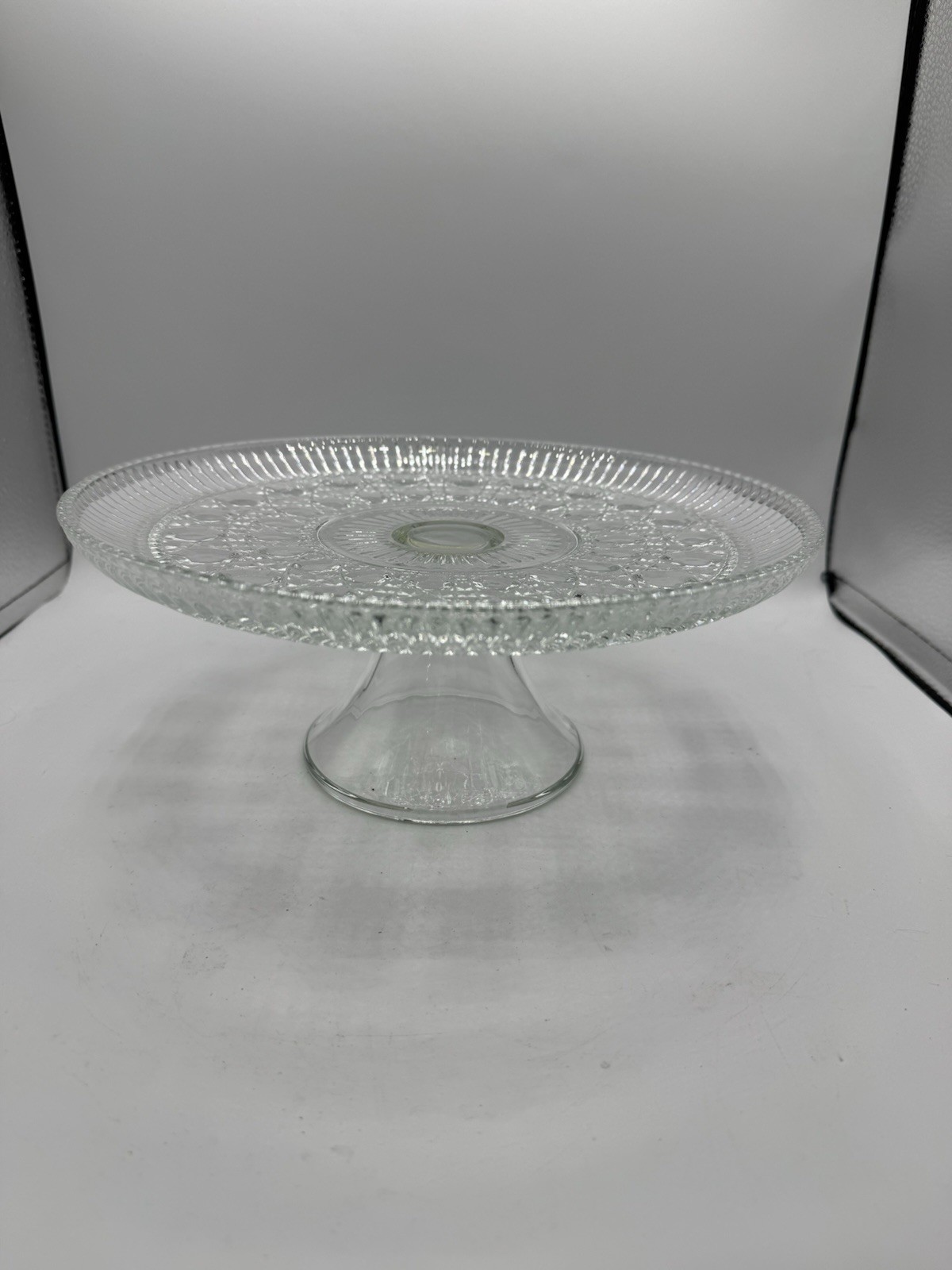 Vintage 1940-1970 Federal Glass Pedestal Cake Stand in the “Windsor” pattern