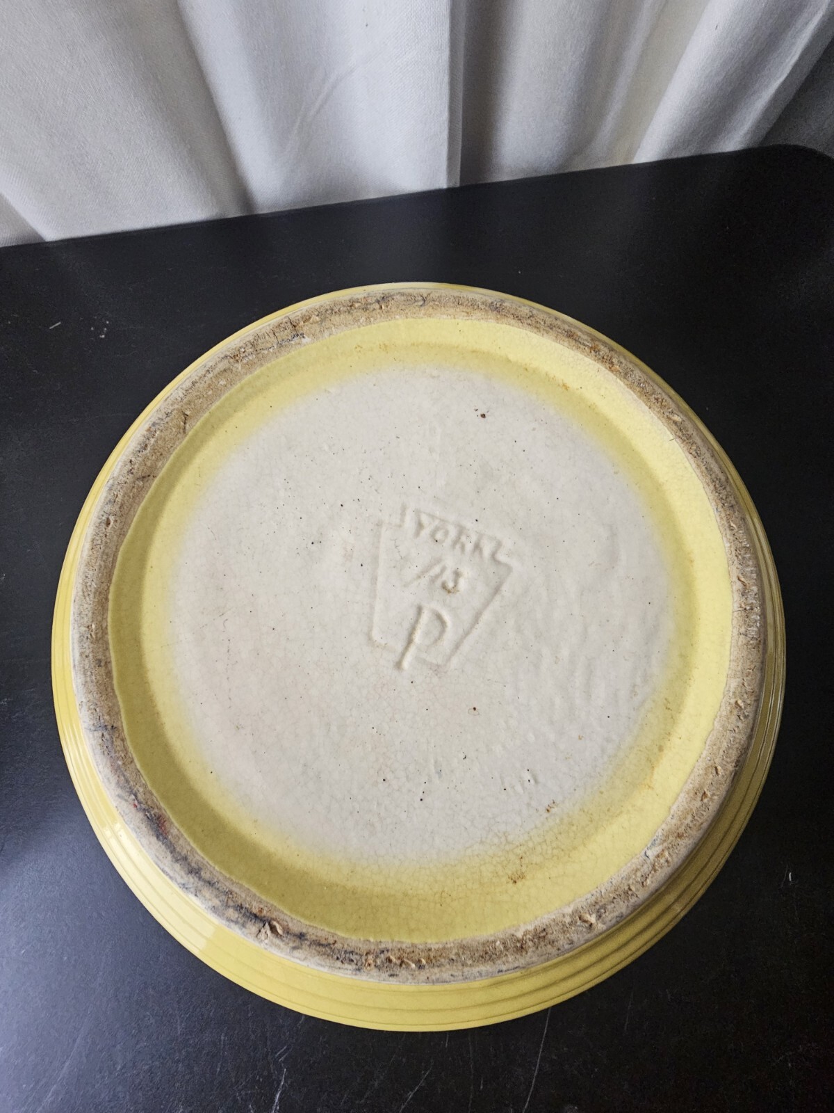 ANTIQUE YORK POTTERY YELLOWWARE BOWL 13 1/2″ 7 POUNDS