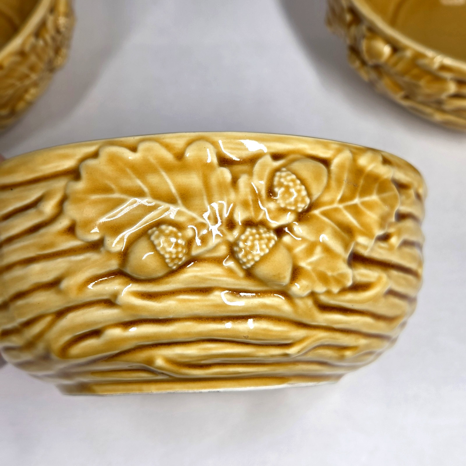 Bordallo Pinheiro Portugal Oak Leaf Gold Set of 3 Cereal Bowls 5.5″ EUC