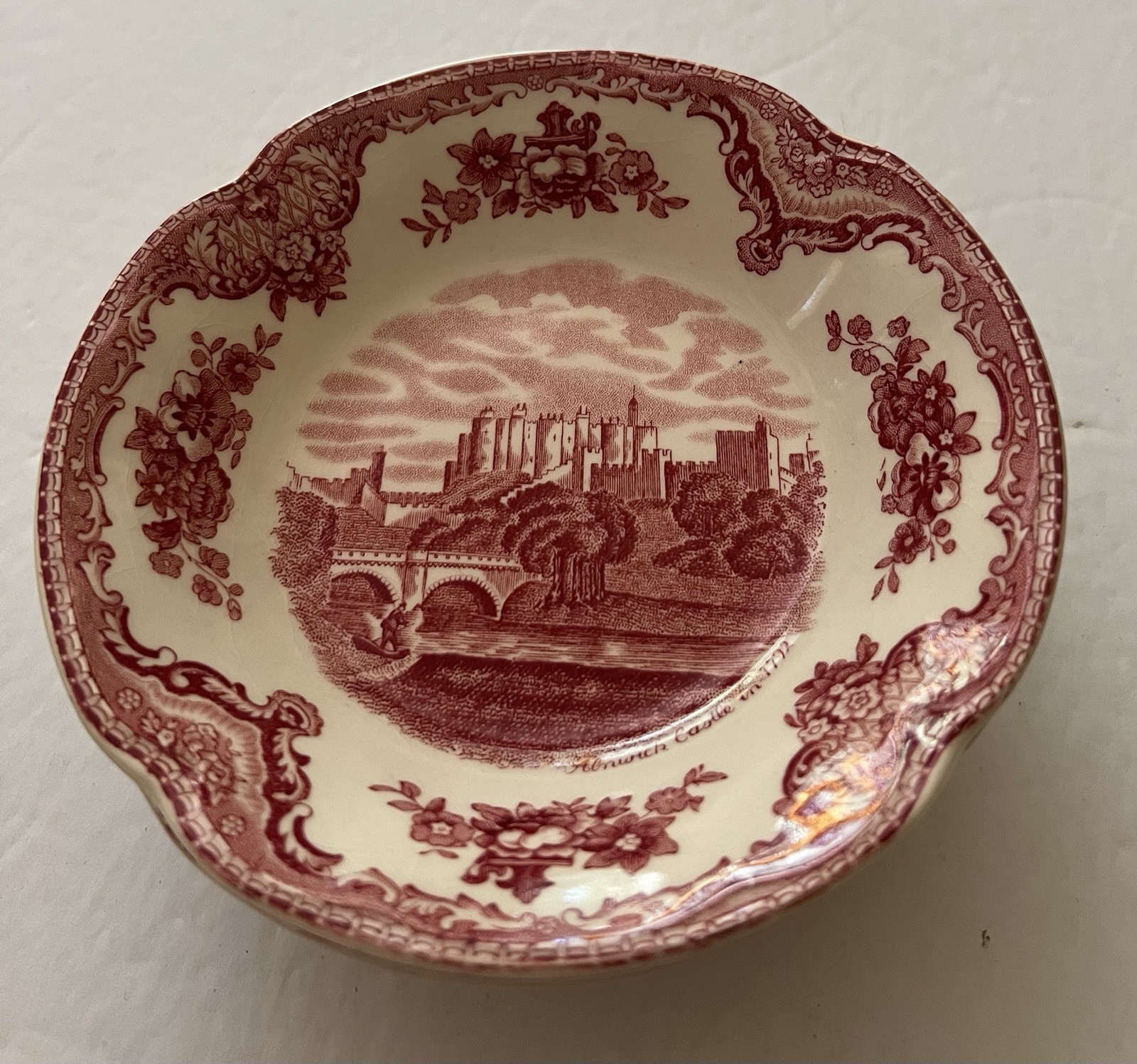 Johnson Brothers 4 Berry /Fruit Bowls Old Britain Castles 5 1/4” Across Pink Red