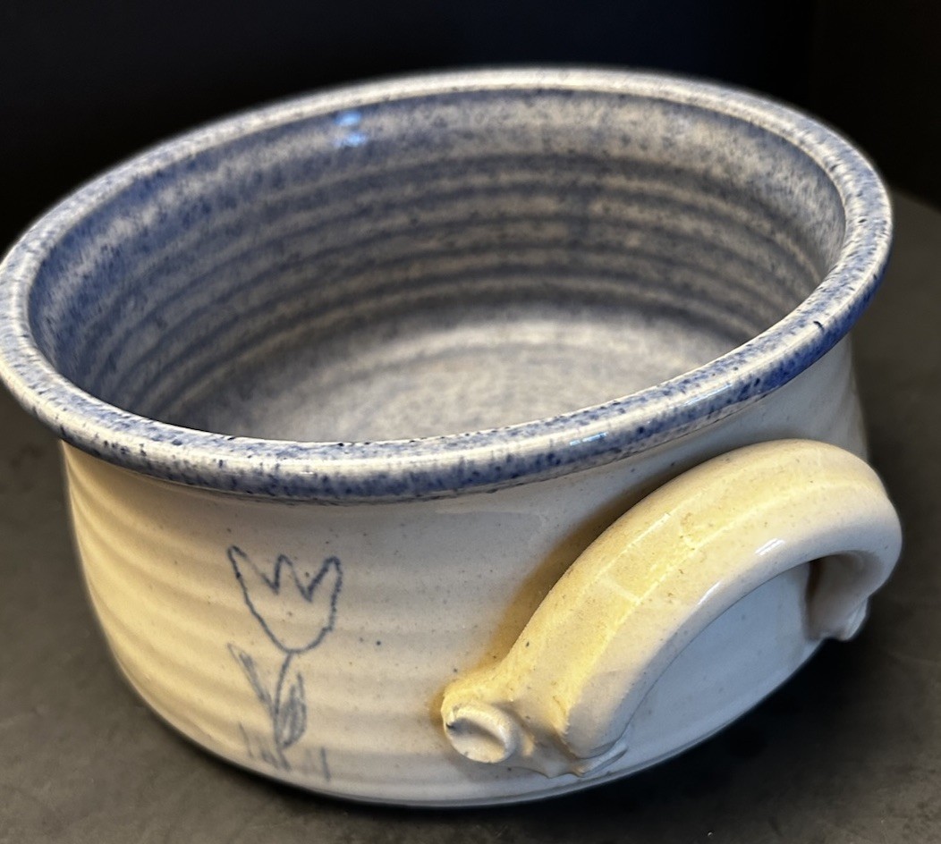 Vtg Signed Studio Pottery Dish W/Handles Blue & Tan Gray 6.25” X 3” Tulip Design