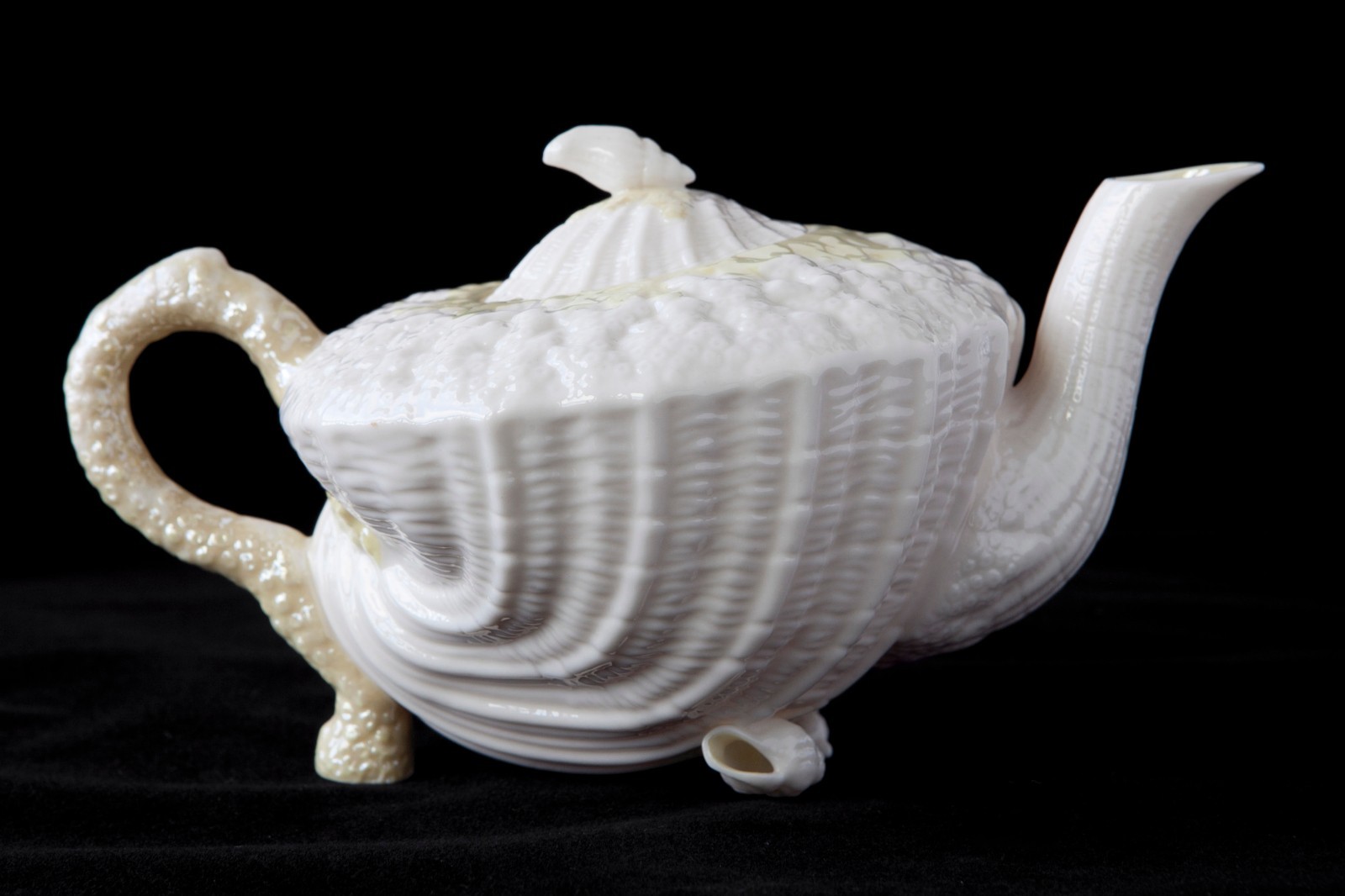Vintage Belleek Irish Seashell Neptune Porcelain White Teapot – Green Mark