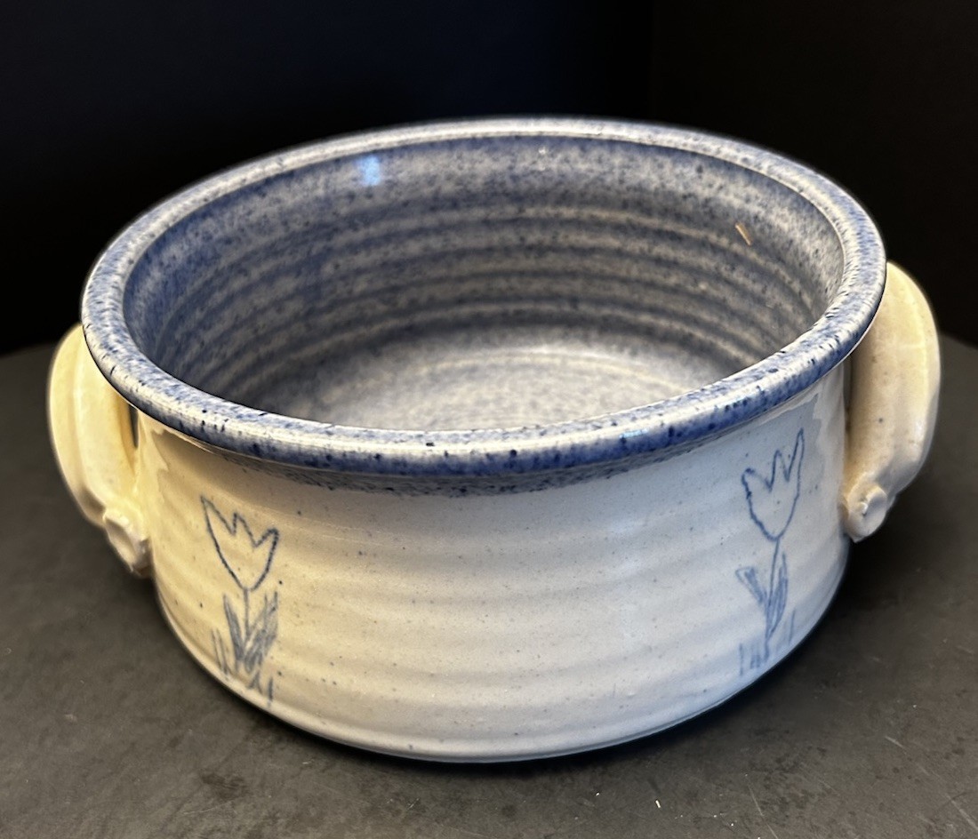 Vtg Signed Studio Pottery Dish W/Handles Blue & Tan Gray 6.25” X 3” Tulip Design