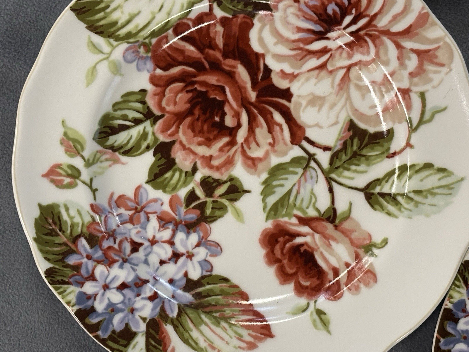 222 Fifth Heidi Dinner Plates Set of 6 11” Pink Roses Scalloped
