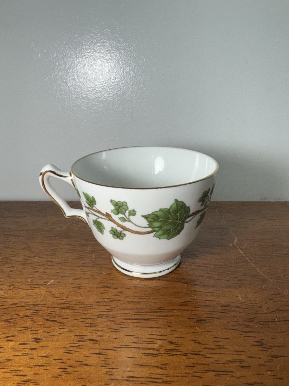 Vintage Crown Staffordshire Fine Bone China England Cup & Plates Green Ivy