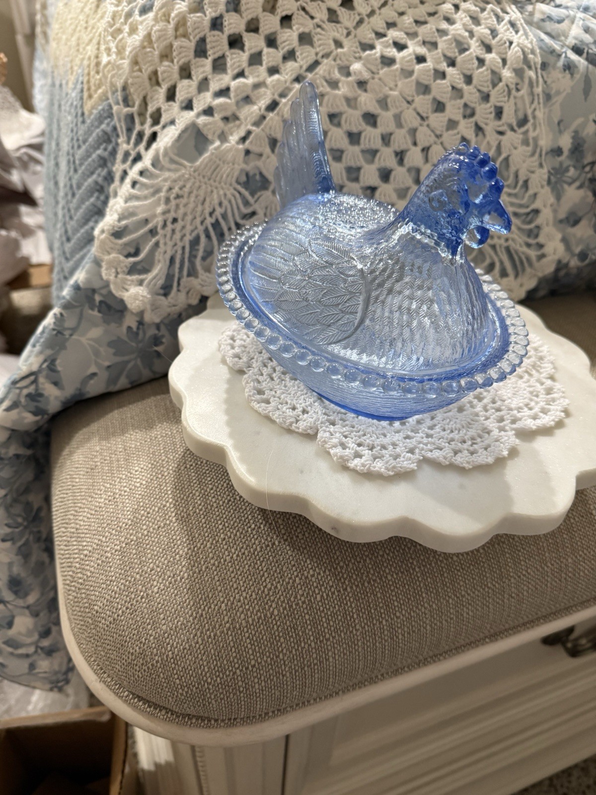 Vintage Indiana Glass Cornflower Blue Hen On A Nest Mint