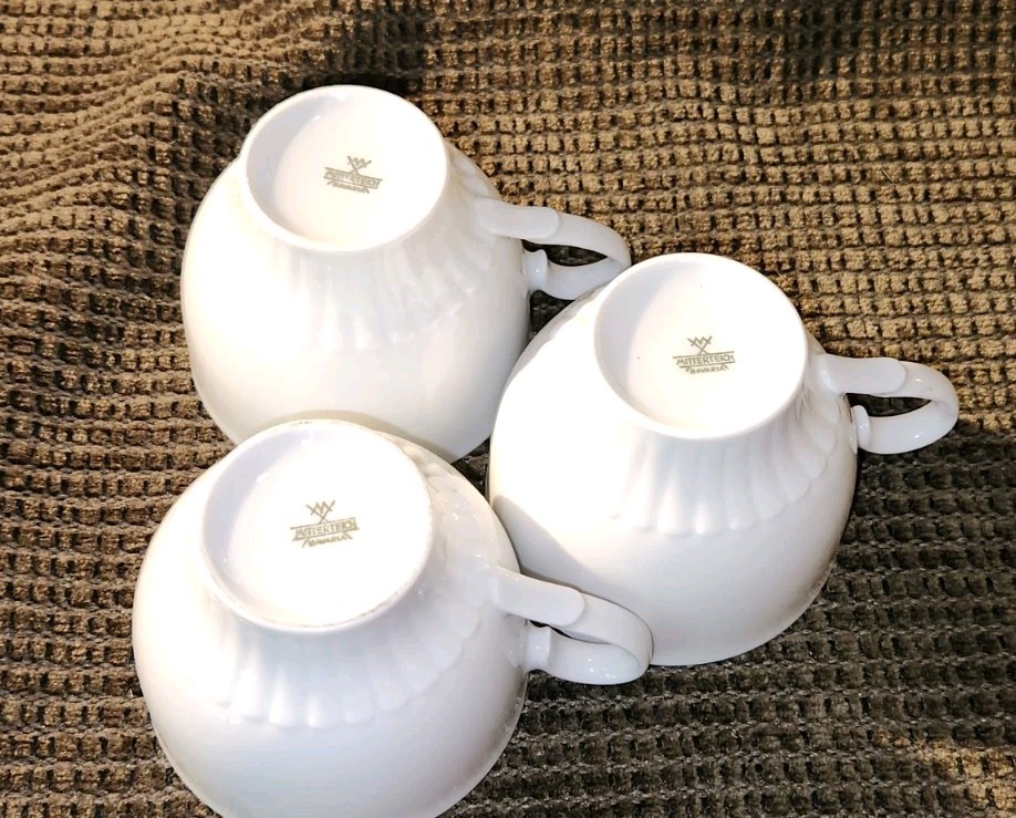 MITTERTEICH BAVARIA Gold Trimmed Porcelain Coffee Pot Sugar Creamer 3 Cups + Sc