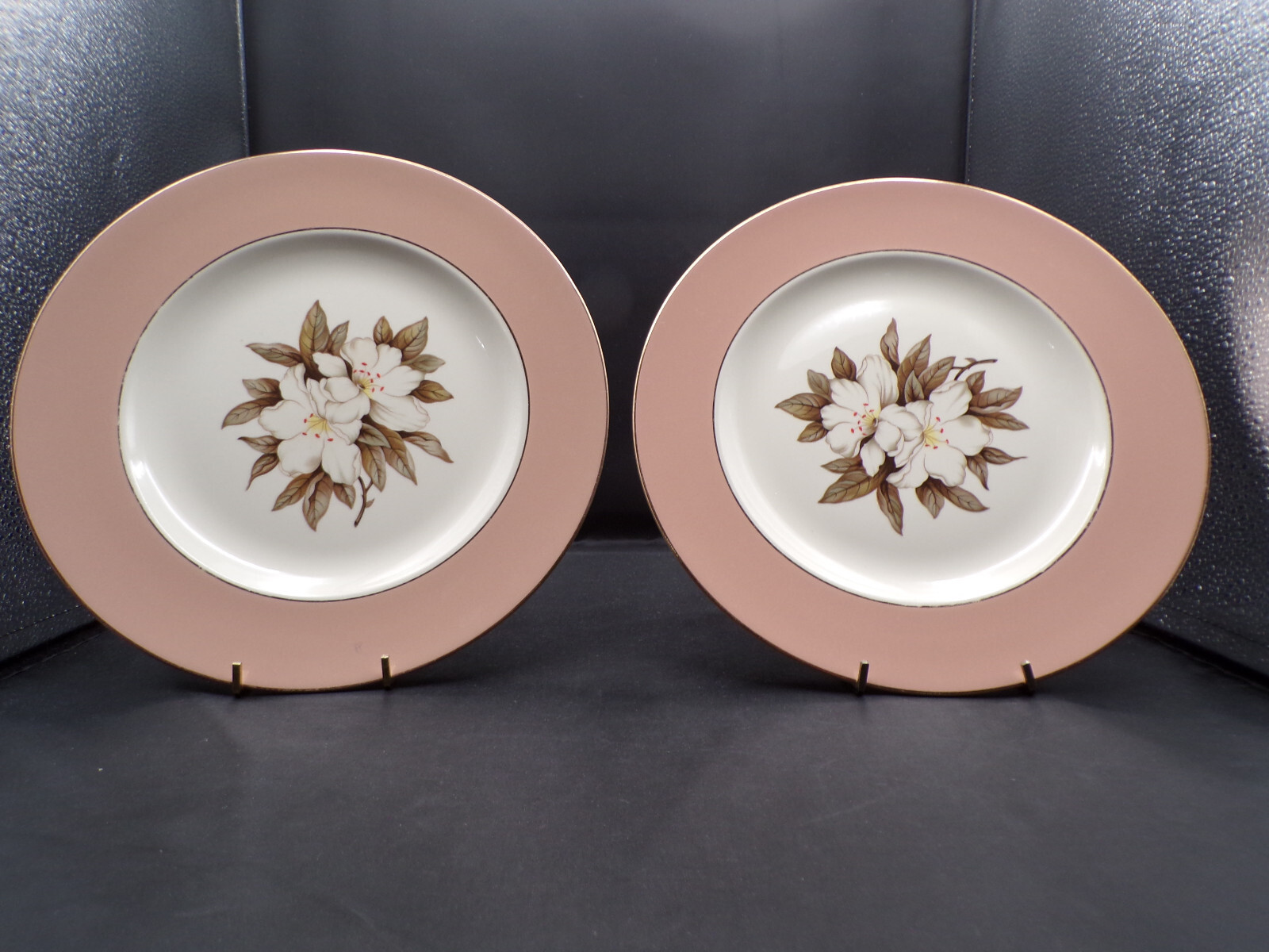 2 USA 1950s Vintage Sevron Fair Lady Pattern Gold Trim Dinner Plates 10-1/8″ F25