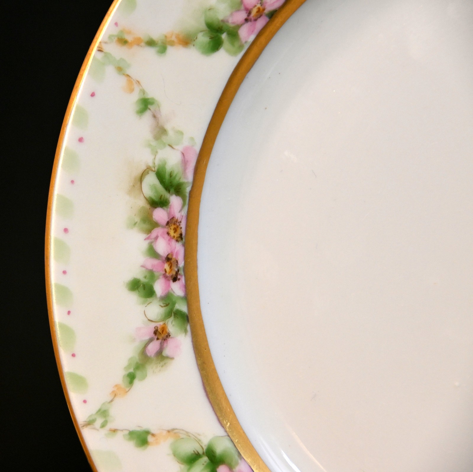 Limoges Latrille Freres Pancake/Crepe Server HandPainted Rose Garlands 1899-1913