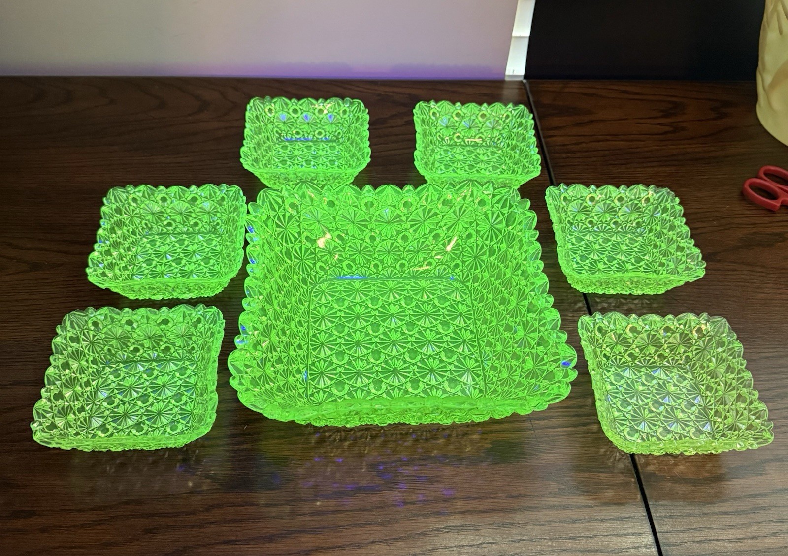 Hobbs Brockunier & Co Vaseline Uranium Glass Daisy & Button Berry Bowl Set #101