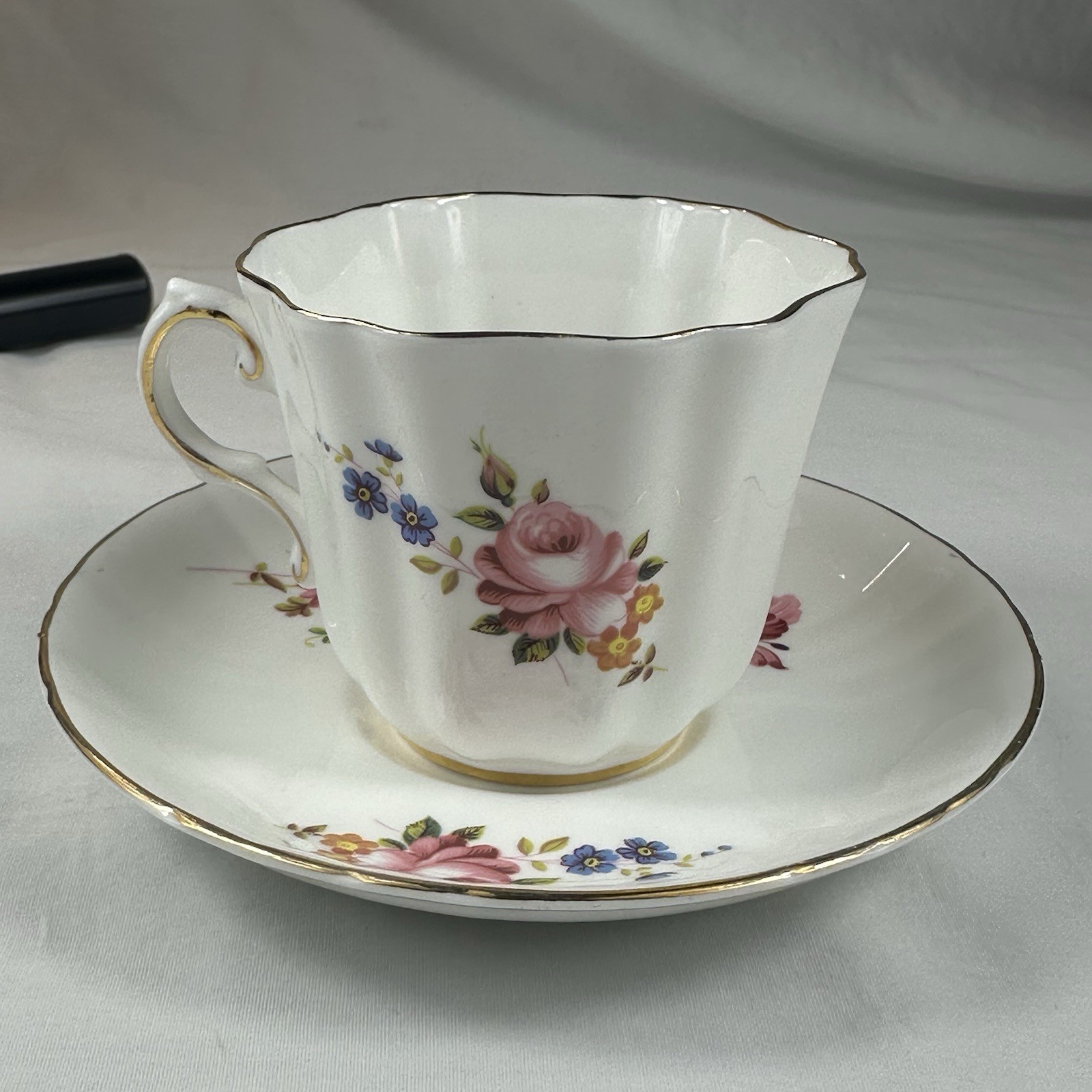 Royal Grafton Pink Rose Teacup Saucer Set 1517 Bone China England Cottagecore