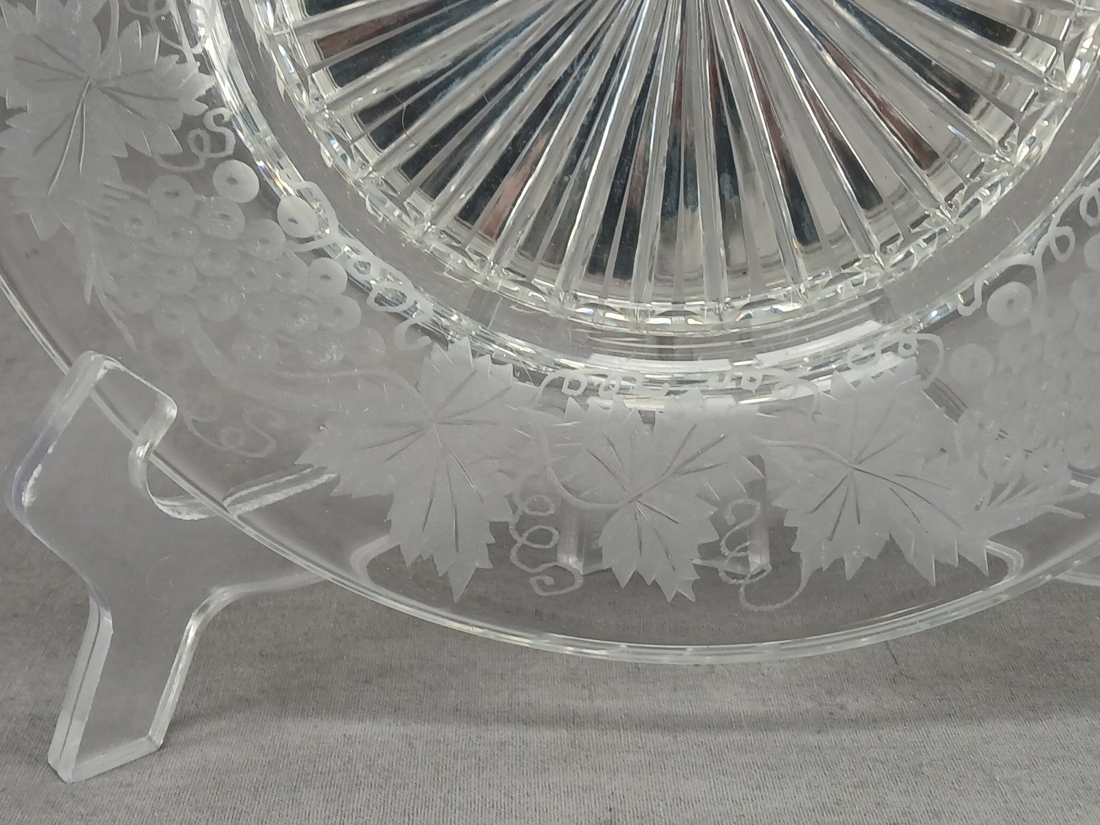 Antique American Engraved Grape Vine Pattern 8 1/8 Inch Cut Glass Plate