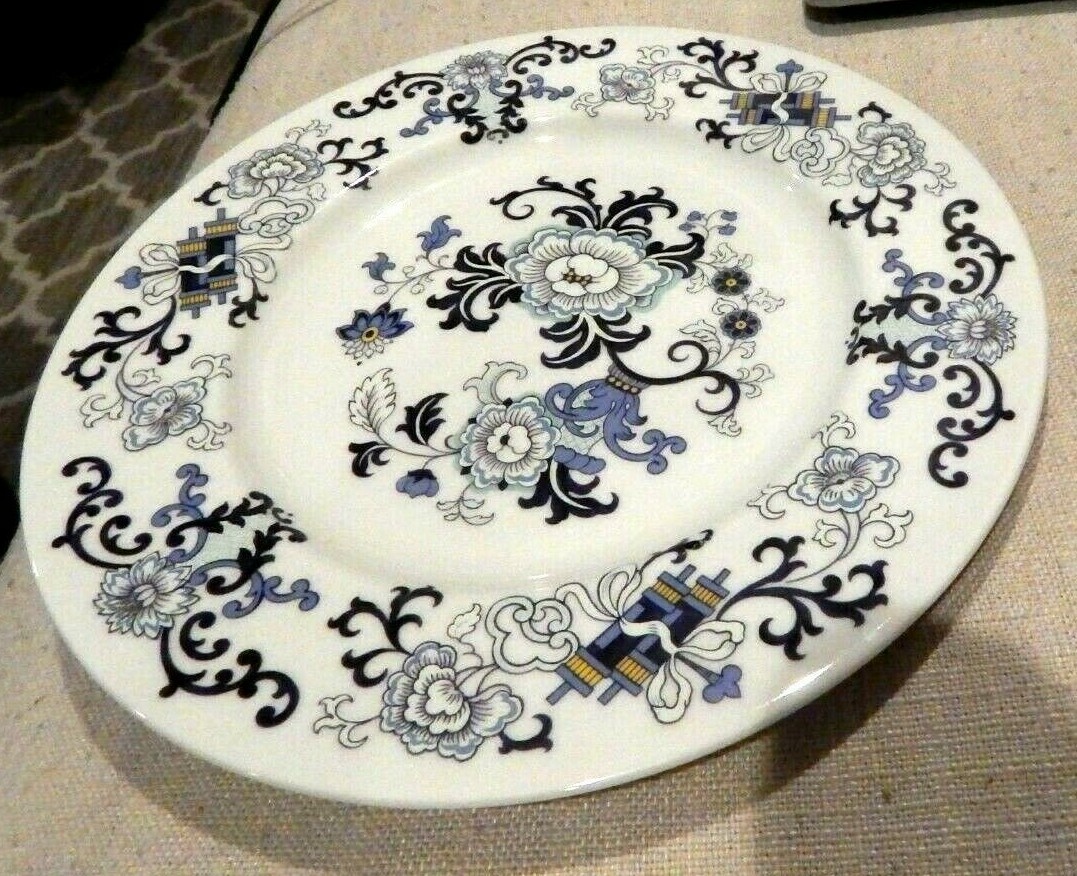 SET of 3 NANKIN SALAD PLATES by ROYAL DOULTON MADE IN ENGLAND 8″ ex cond