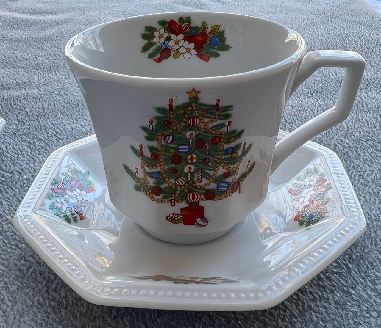Four-Piece Place Setting Fairfield Peace On Earth Christmas Dinnerware
