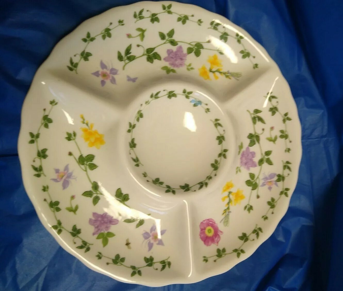 Sonoma Floral Bouquet Vegetable And Dip Plate Pink Purple Flowers Ivy Bumble Bee