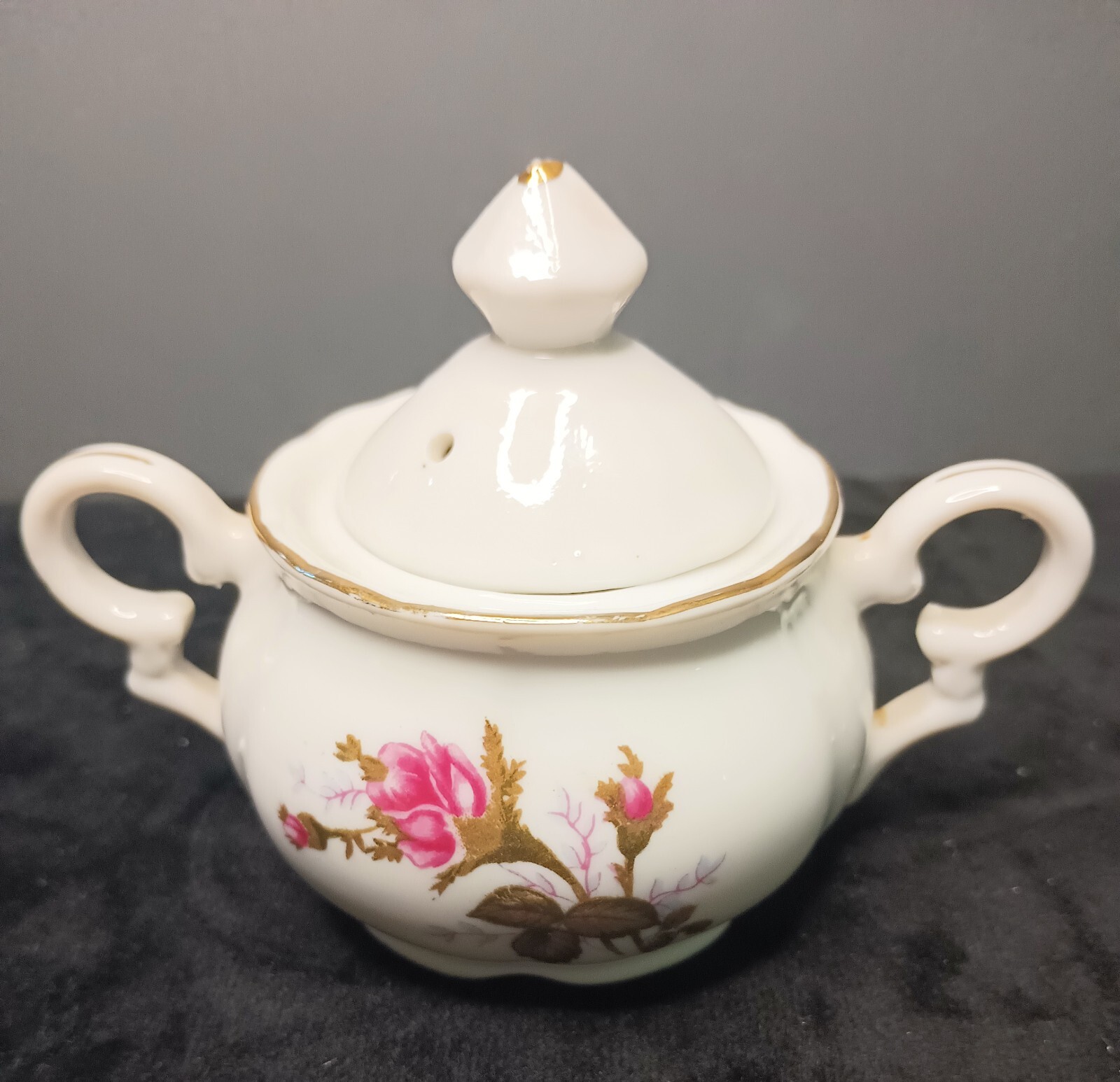Small China Tea cup and saucer, Creamer, and Sugar bowl with lid / Japan
