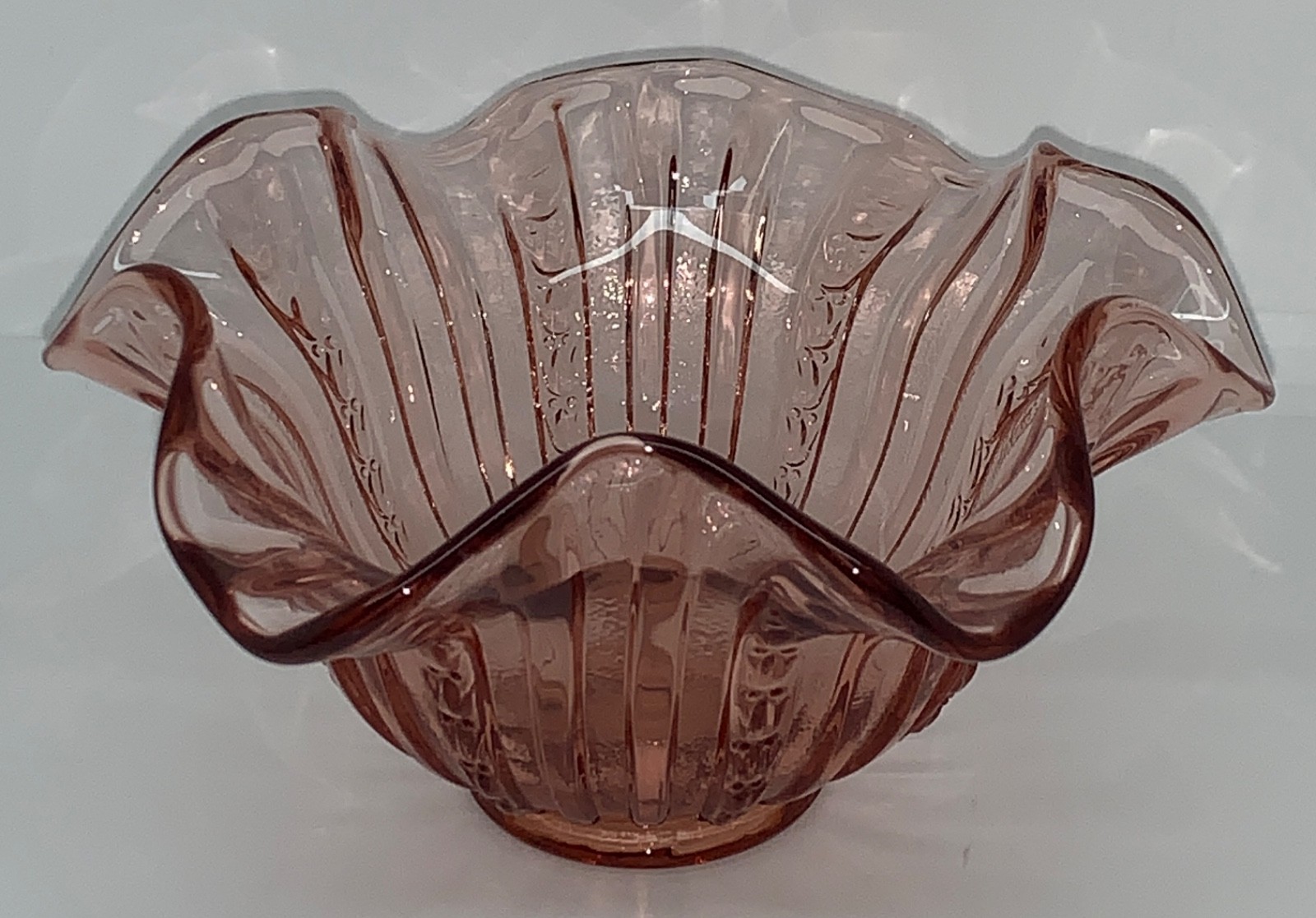 Fenton Rose Blush Flared Rim Bowl Vintage art glass 6.25 in 1980’s
