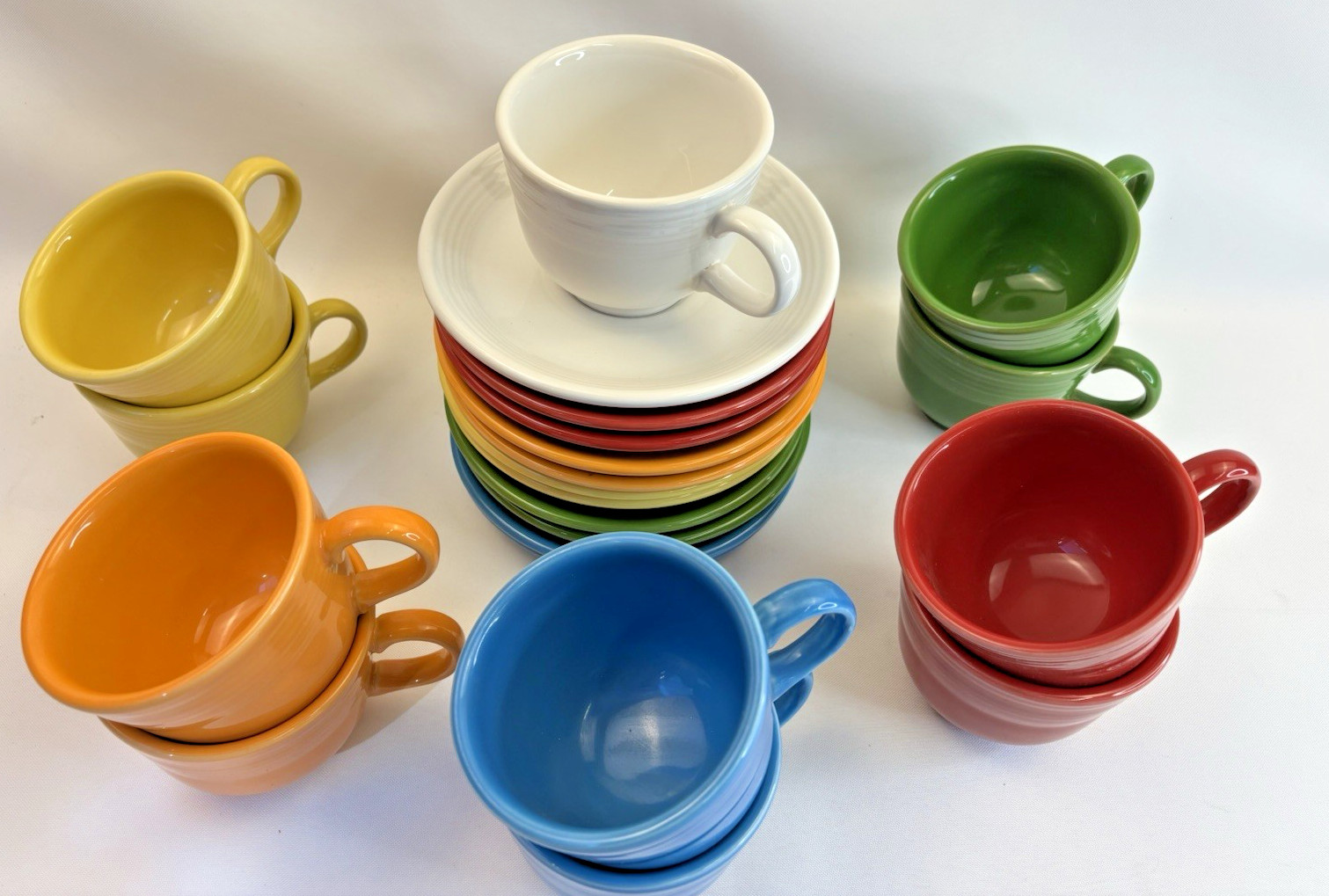 Homer Laughlin ~ FIESTAWARE Matched Set of 11 Coffee /Tea Cups and Saucers