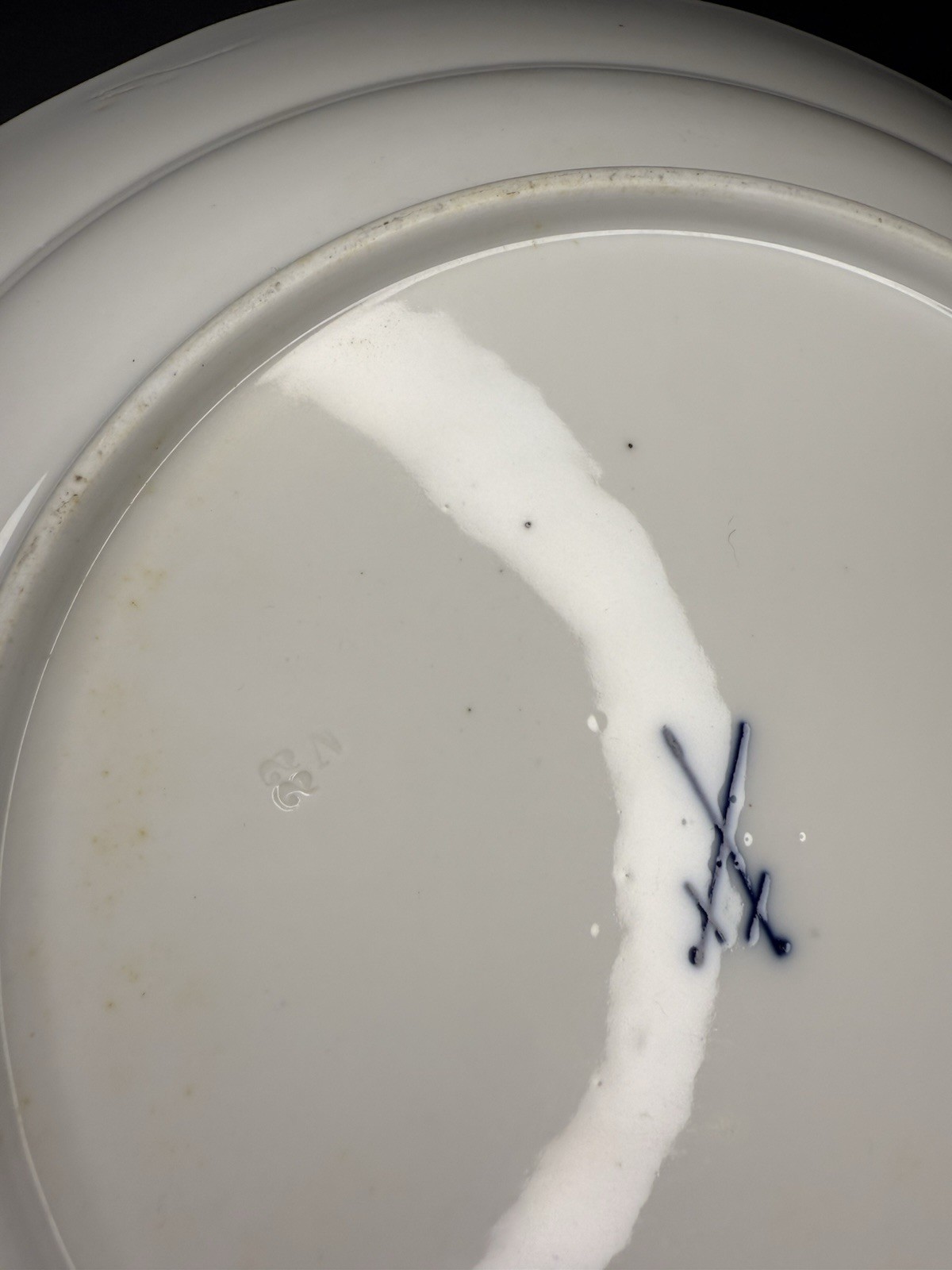 Antique Meissen Blue Onion Dinner Plates Set Blue White Rimmed Sword Backstamp