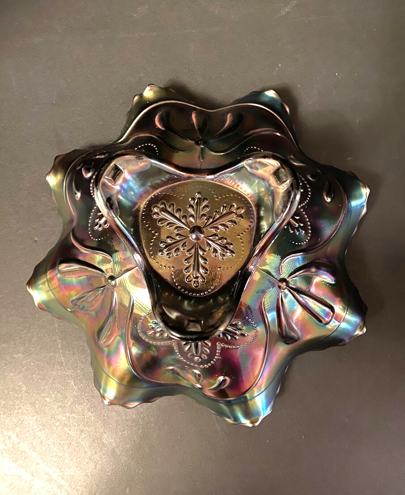 NorthWood Amethyst Carnival Glass Sunflower Ftd Ruffled Bowl