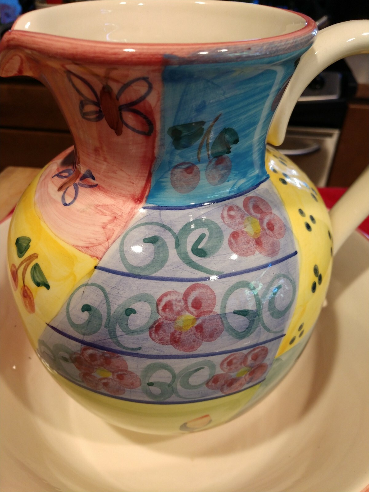 FAVANOL PORTUGAL MARTINIQUE WATER PITCHER AND BOWL PINK. FLORAL, FRUIT & BEES
