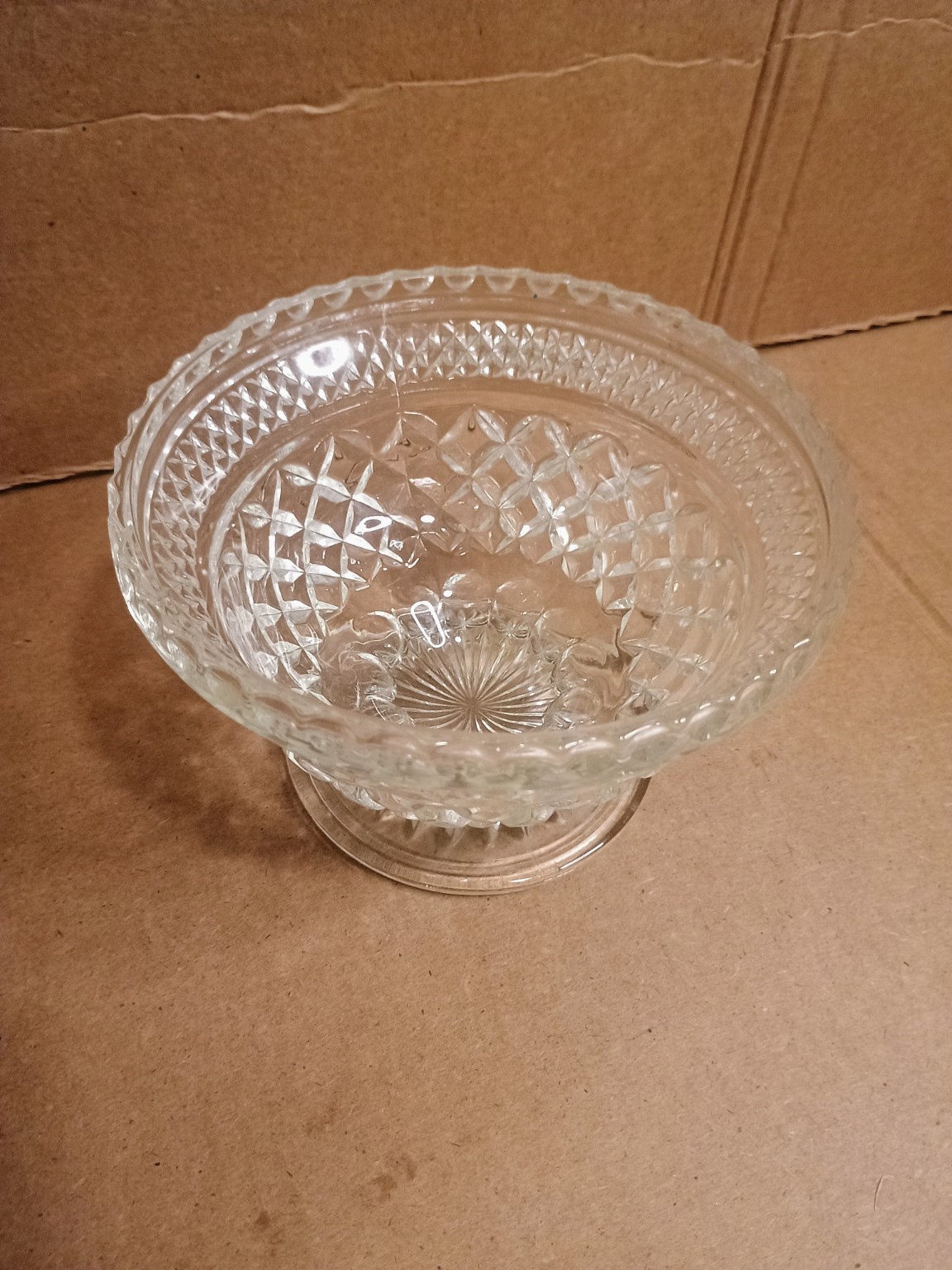 Vintage Clear Pressed Glass Footed Pedestal Bowl Diamond Starburst 6.5