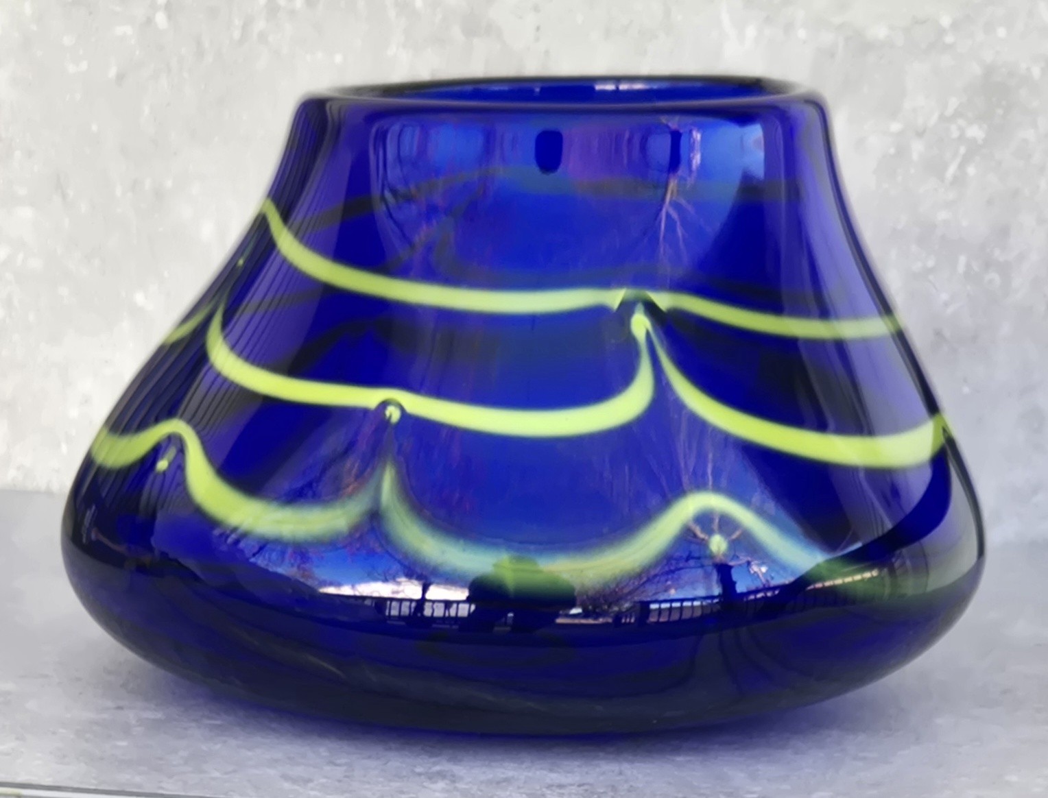 Vtg Cobalt Blue Yellow Pulled Feather Studio Blown Art Glass Biomorphic Vase