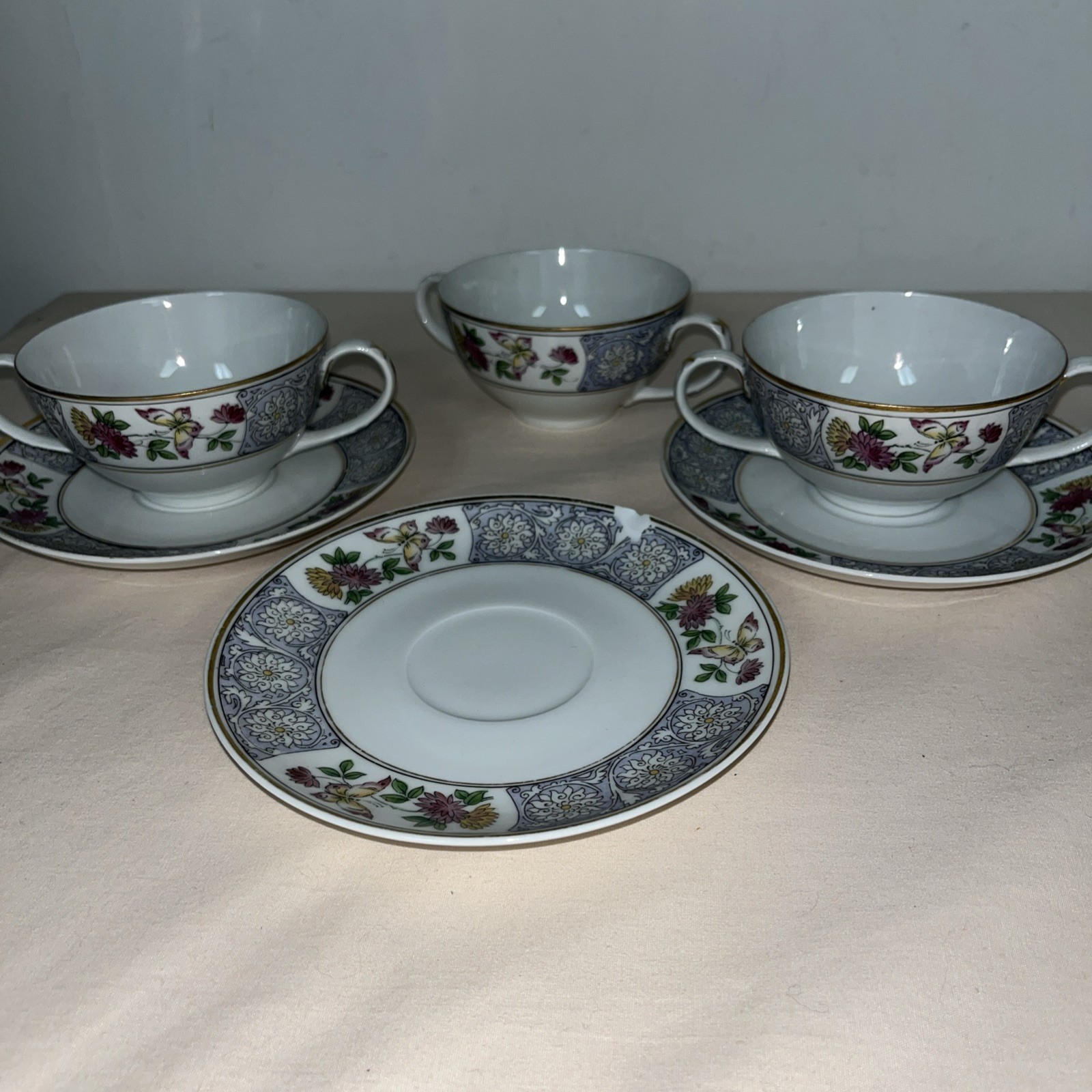 CROWN IMPERIAL H& C NANKIN” Set. 3 Cups & Saucers Czecho-Slowakia Schlaggenwald