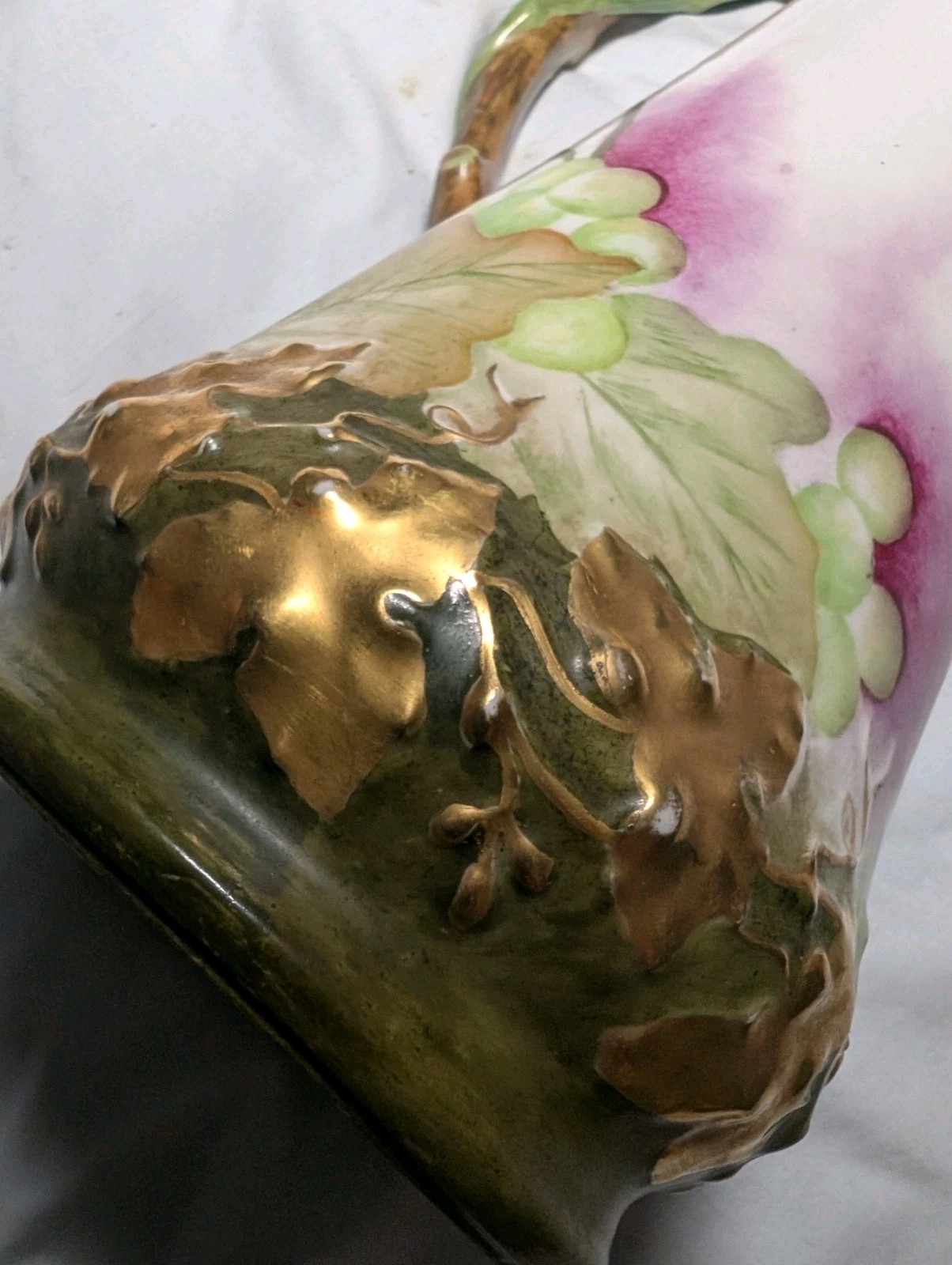 T&V LIMOGES Hand Painted Grapes & Gold Gilt Pitcher 15.5″ Tall Grape Vine Leaves