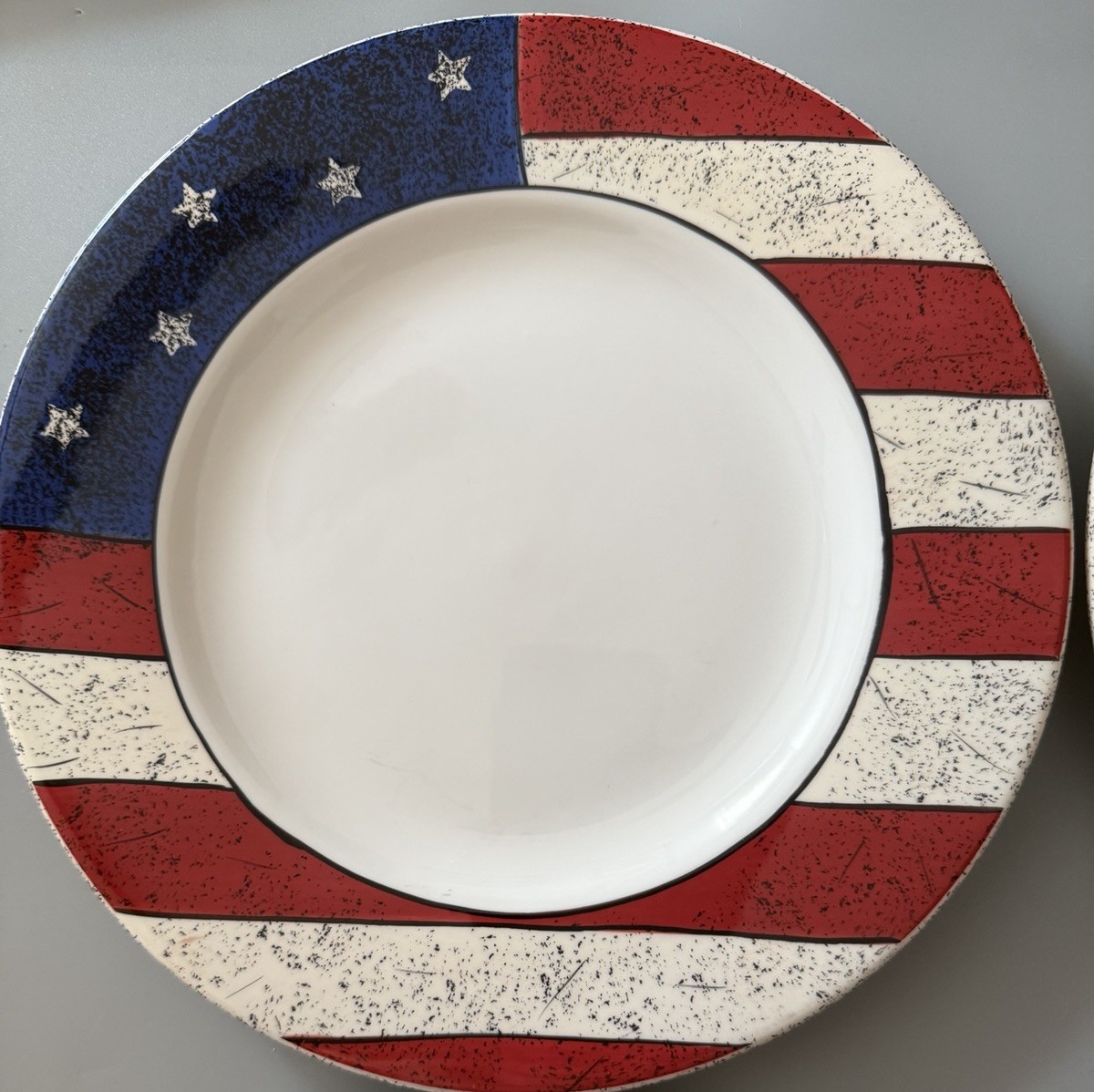 set of 4 Colonial Dinner Plates 10.5″ Sakura Warren Kimble Stoneware 1997