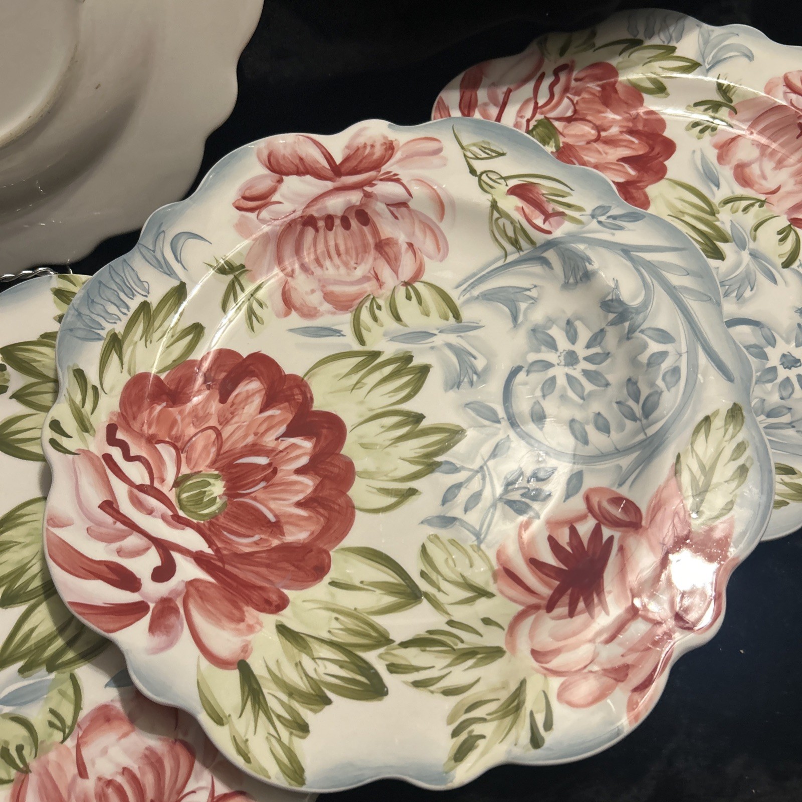 Set Of 5 Rosalace By Jay 11″ Dinner Plates Scalloped Pink Blue Flower Motif #1