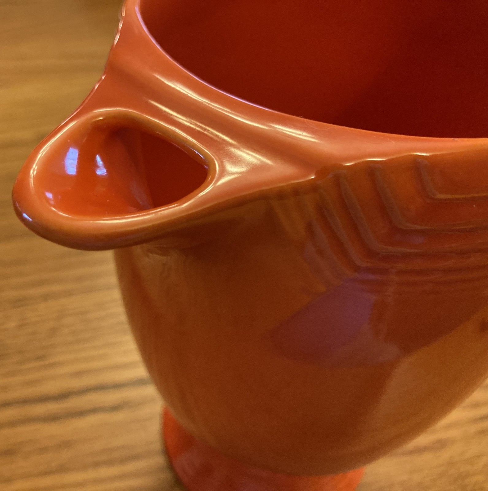 Vintage Fiesta coffee pot with lid in “radioactive” red (exc.) (1936-1959)
