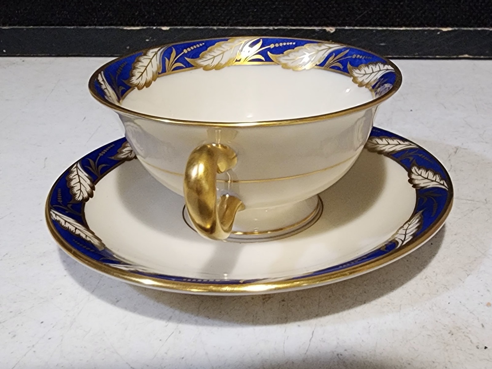RARE – VINTAGE LENOX BELLEVUE COBALT BLUE TEA COFFEE CUP & SAUCER SET