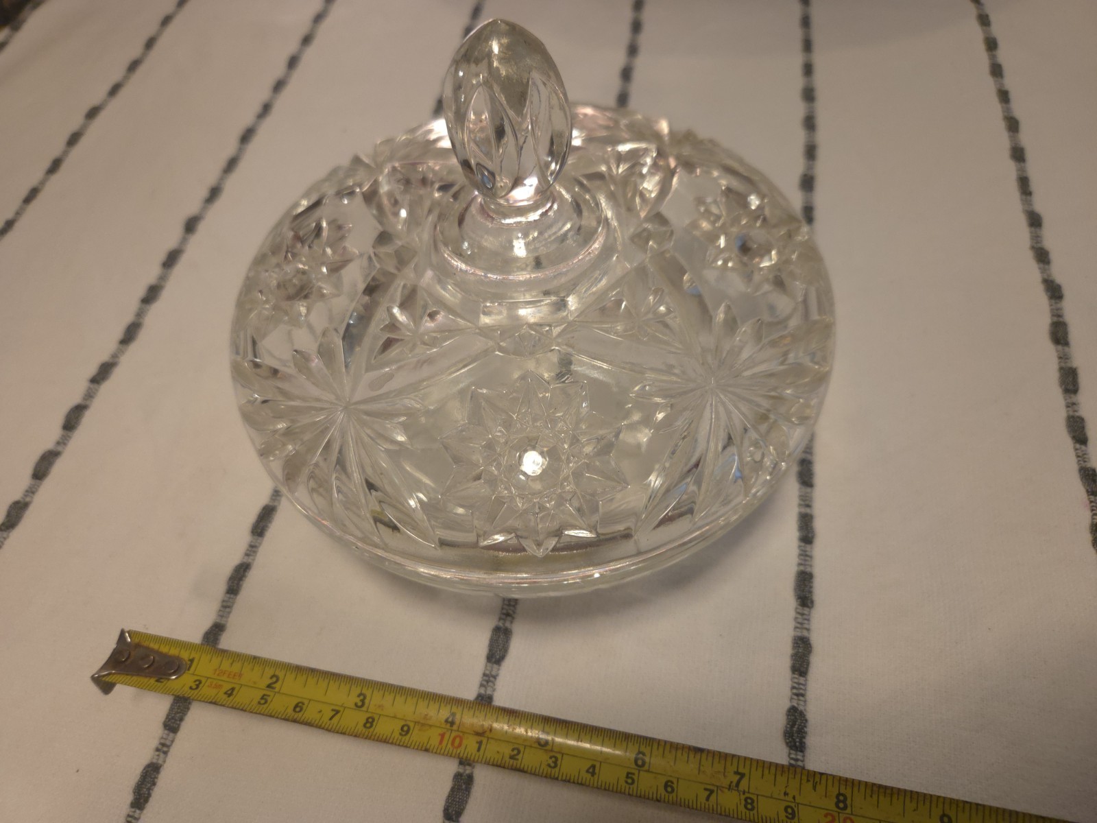 Clear Cut Glass Starburst Covered Bowl with Lid, Round Candy Dish 2-Piece