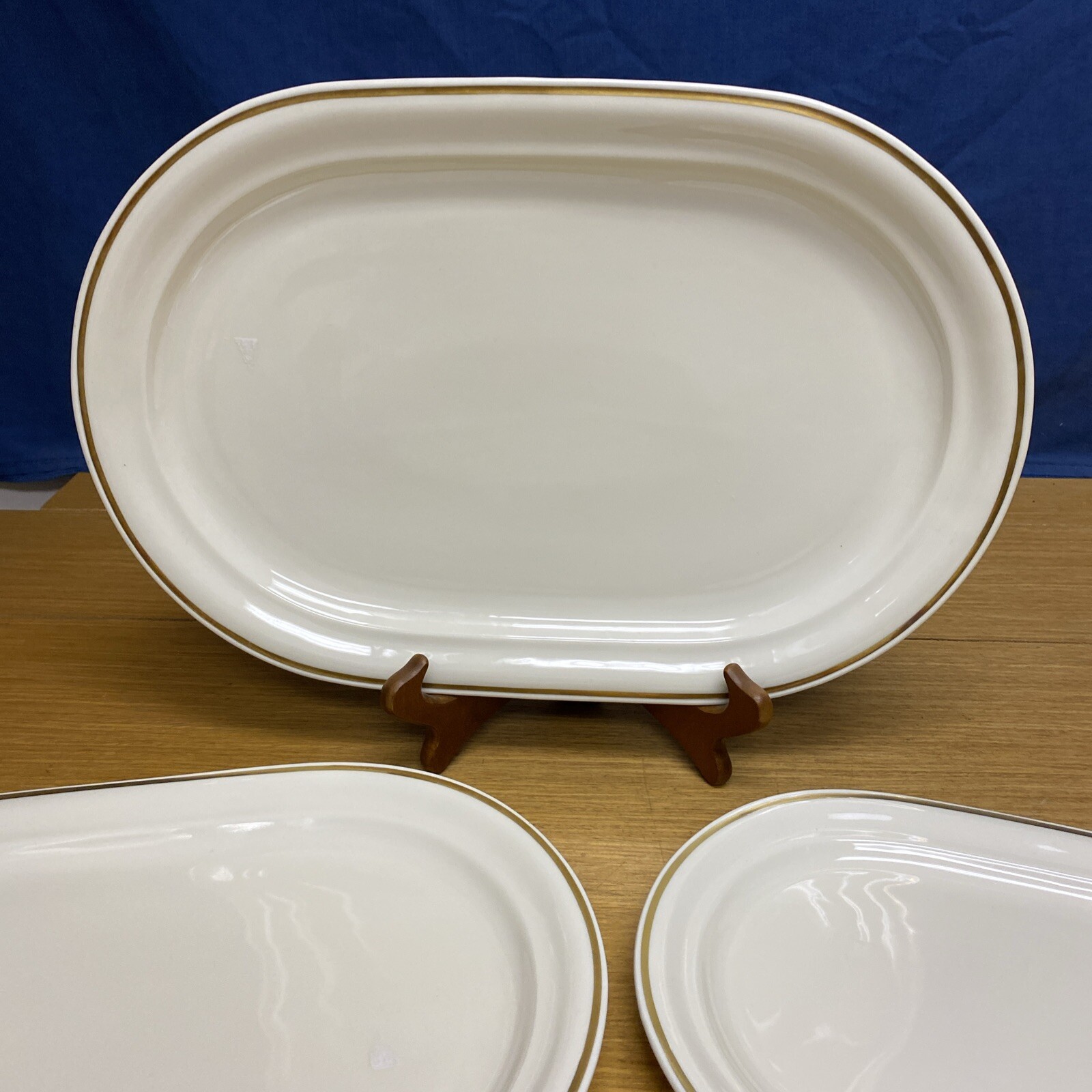 3 Vtg. Weimar Feodora Goldreif Ivory 16 1/2” – 15” – 13” Oval Serving Platter’s