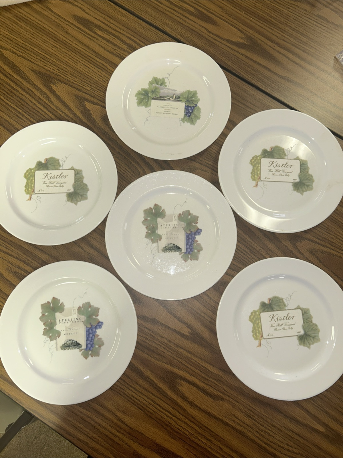 6 Wedgwood Grand Gourmet Vintage Collection Wine Theme 10″ Dinner Plates 1999