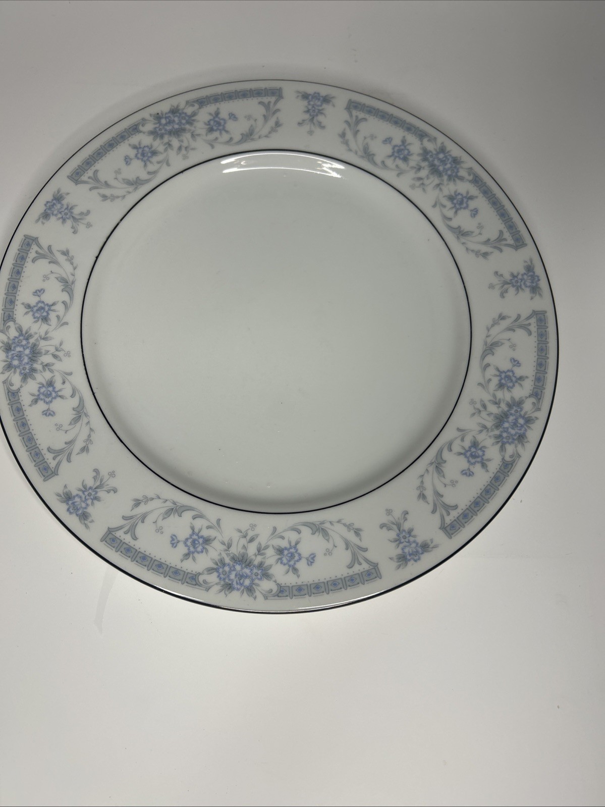 Sheffield Blue Whisper Dinner Plates Set of 4