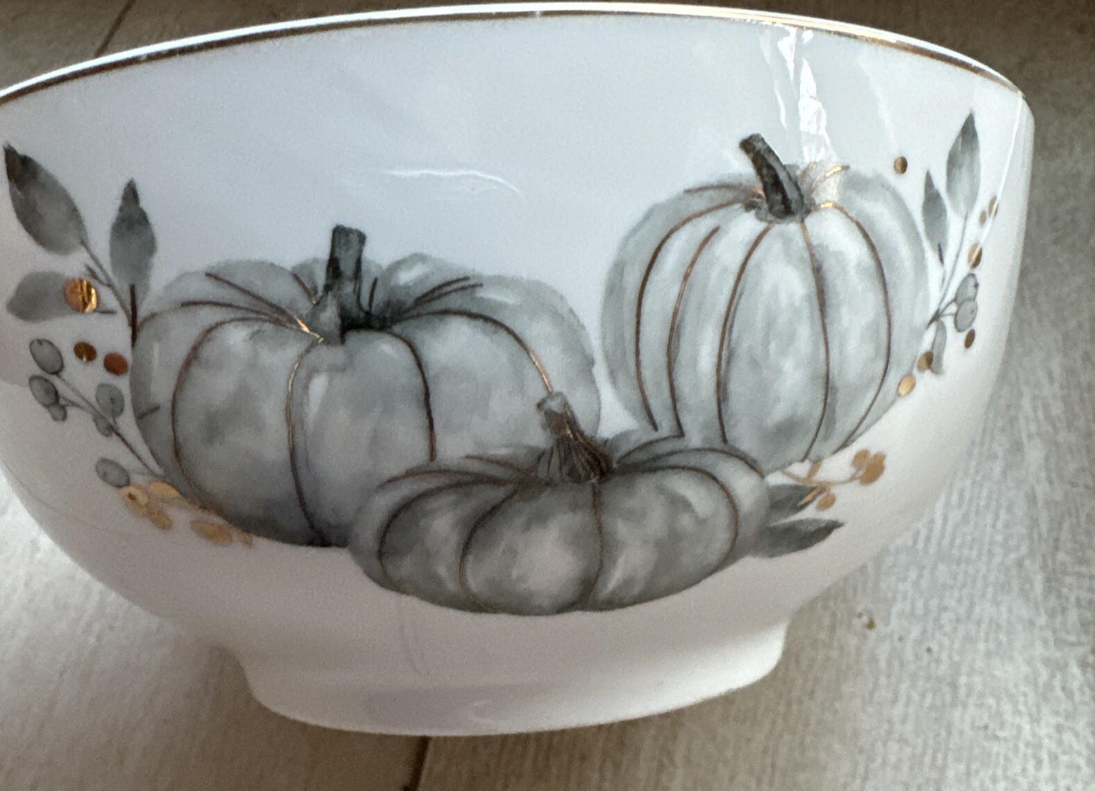 New Set 2 GRACE’S TEAWARE WHITE WITH GRAY PUMPKINS Berries GOLD TRIM 6” Bowls