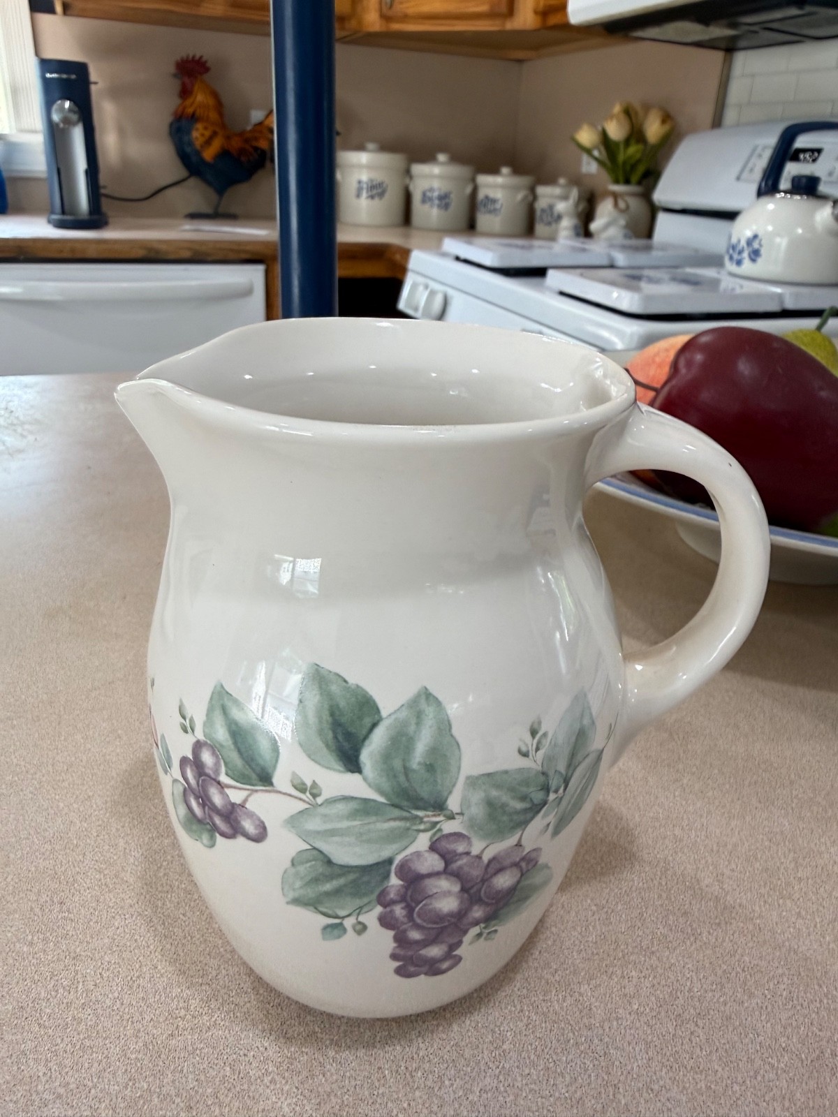 24 Oz Pitcher pfaltzgraff Grapevine usa
