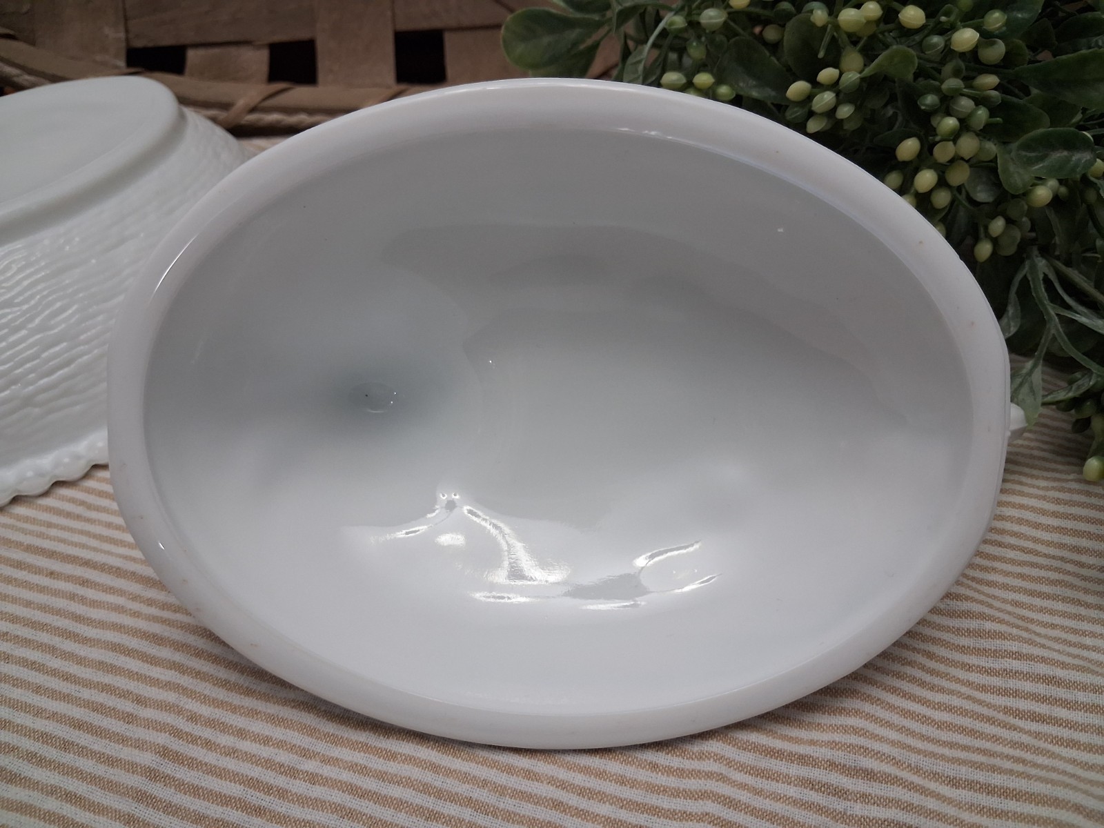 Vintage Indiana White Milk Glass Chicken Hen On Nest Covered Bowl Candy Dish 7″