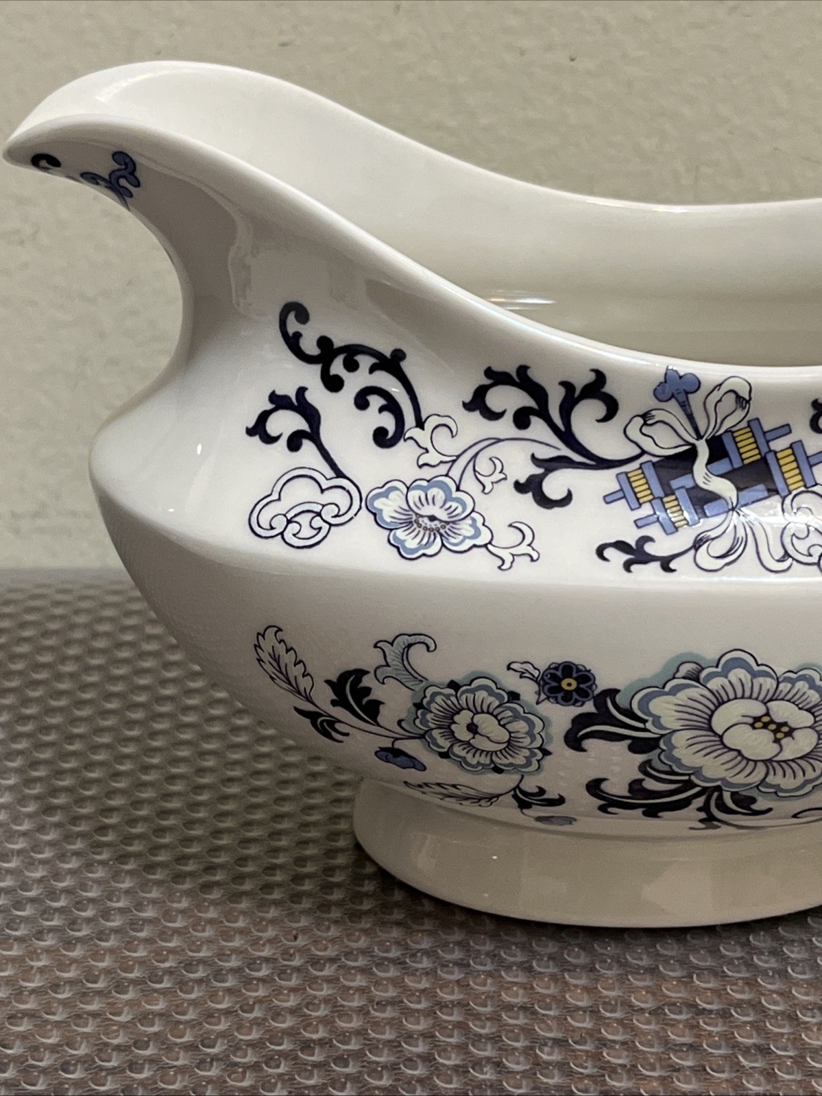 Royal Doulton NANKIN Gravy Boat & Underplate – TC 1091