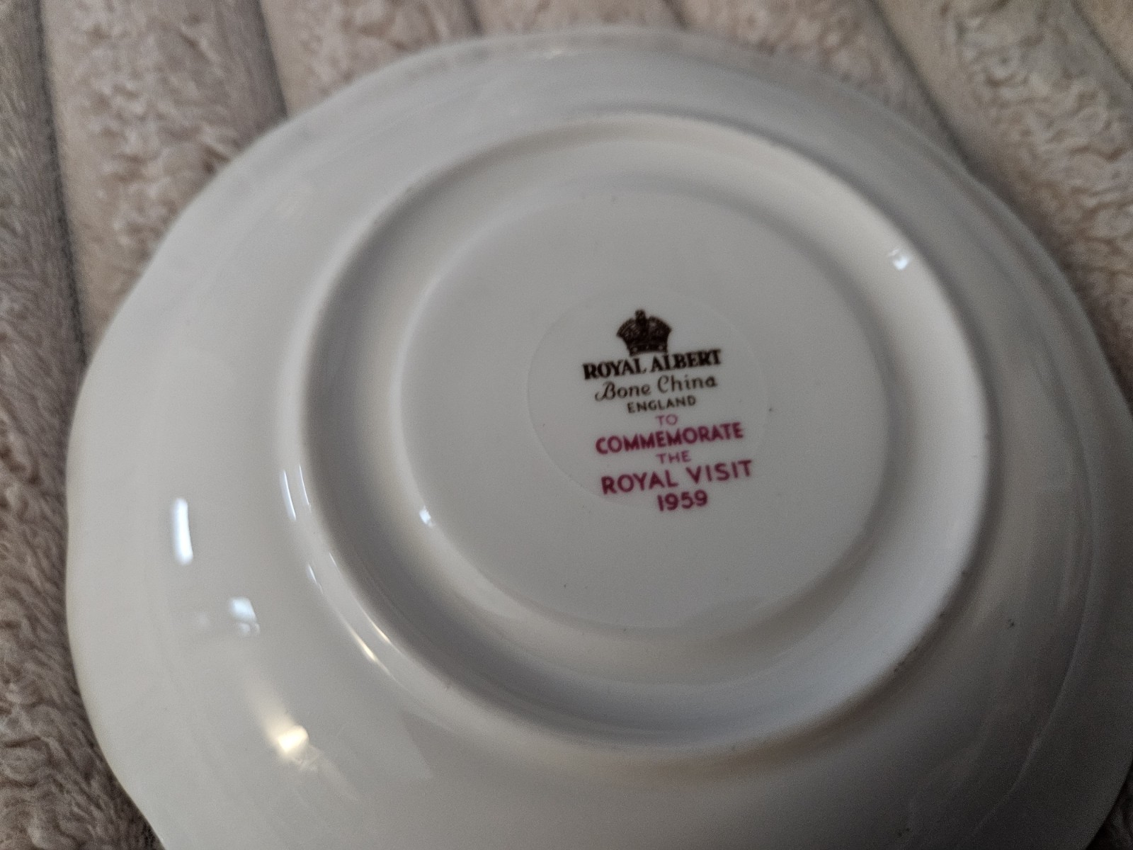 Royal Albert England Commemorative Royal Visit 1959 Canada Cup & Saucer Set