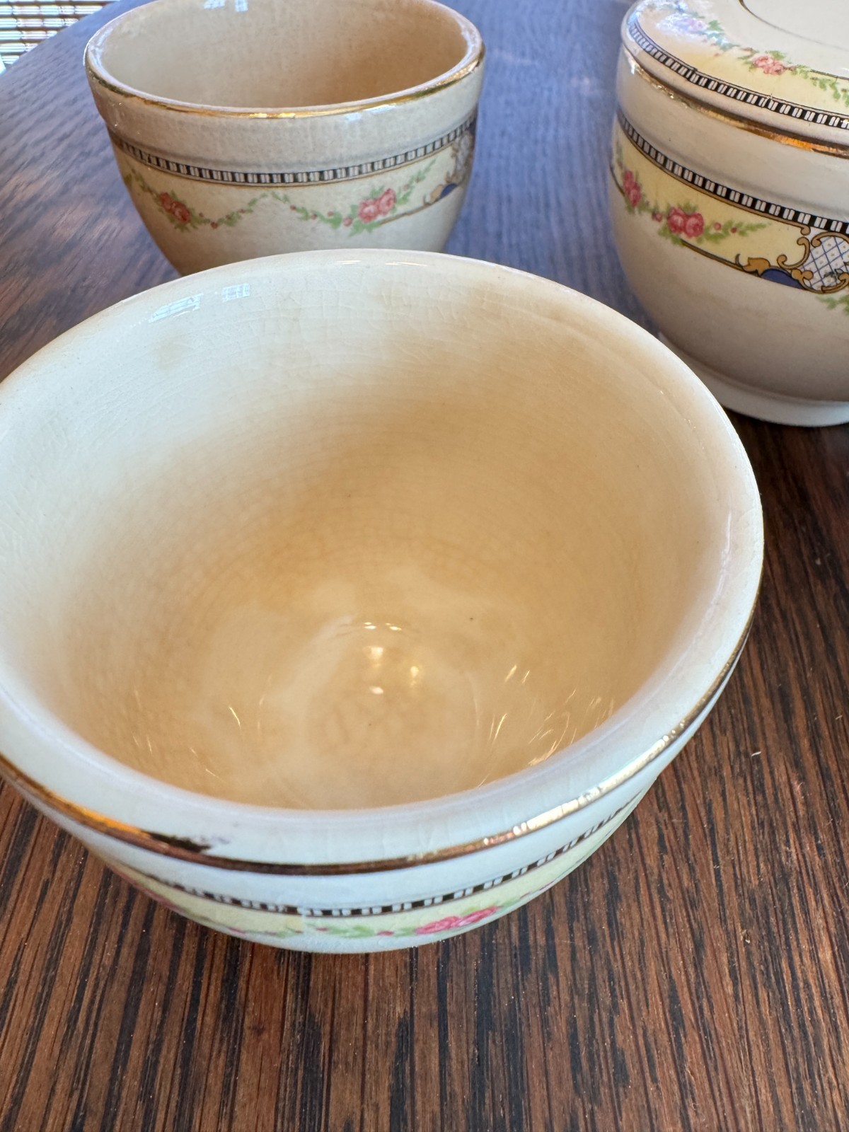 Universal Cambridge Oven Proof Bowls Beige Gold Rim Made In USA